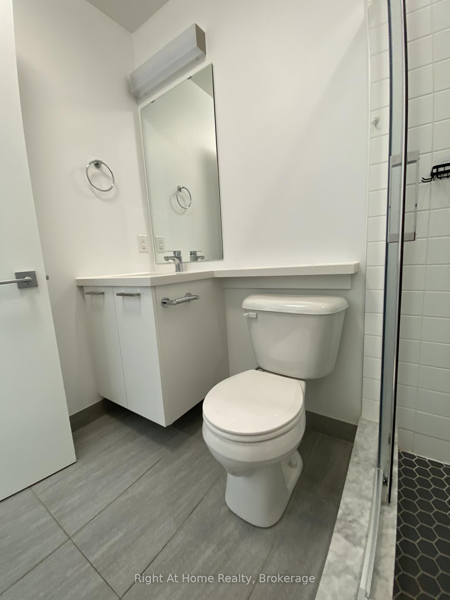 Photo 6 of Unit 606, 455 Charlton Avenue E, Hamilton, Stinson — HOMEH