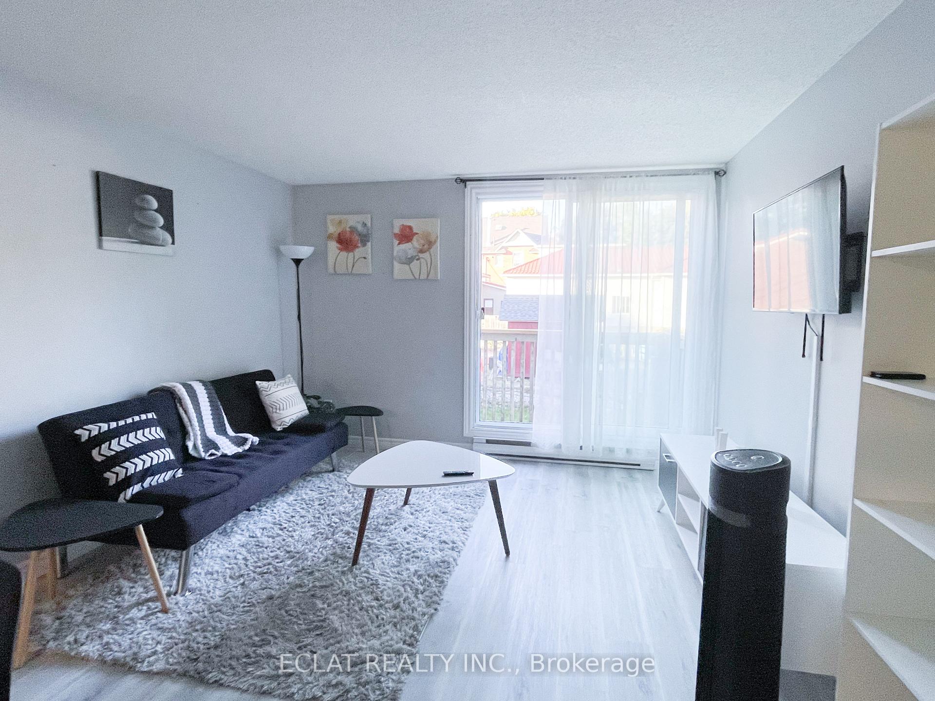 Photo 4 of Unit 304, 30 Bridge Street, Kitchener, Bridgeport — HOMEH