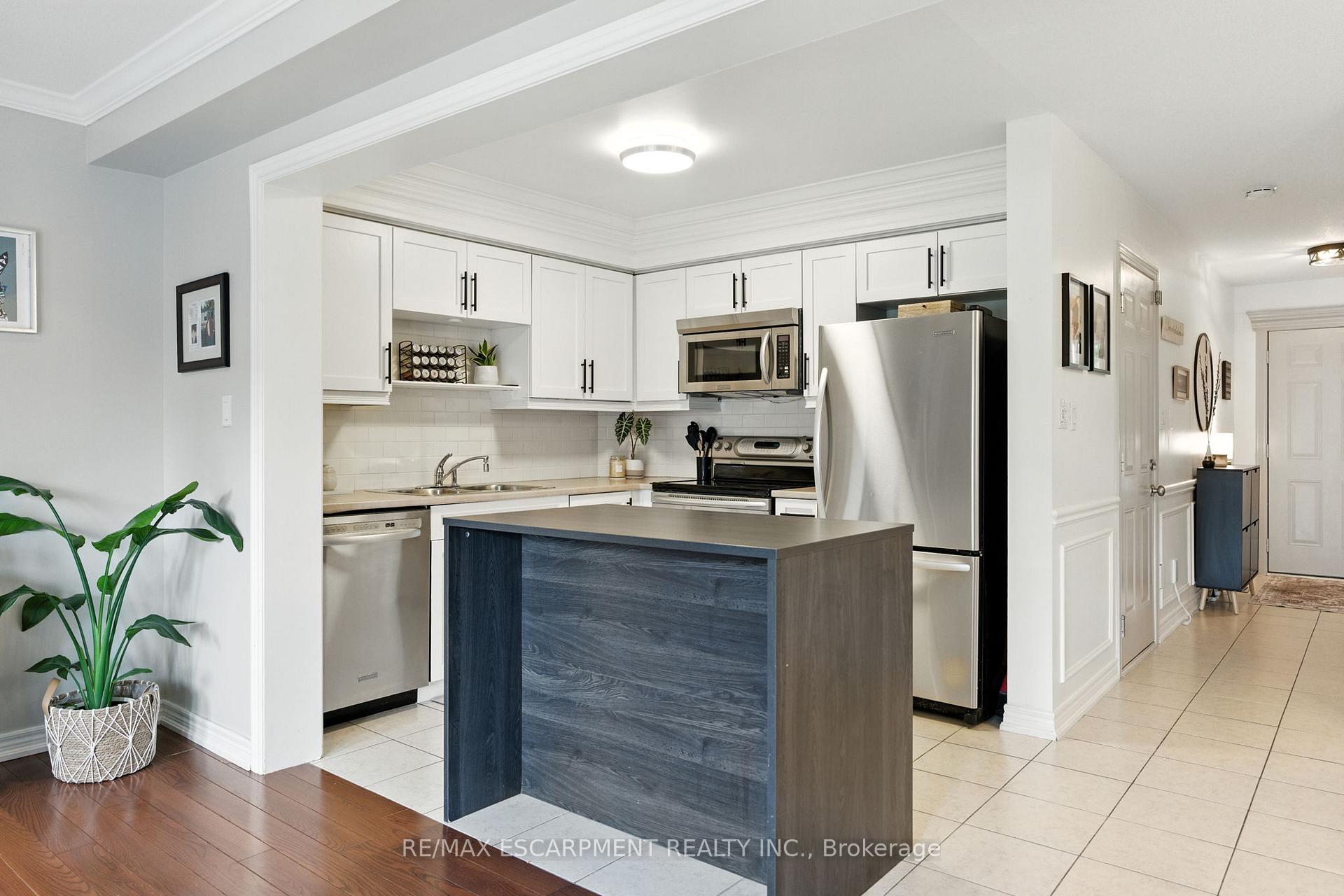 Photo 6 of 247 Fall Fair Way, Hamilton, Binbrook — HOMEH