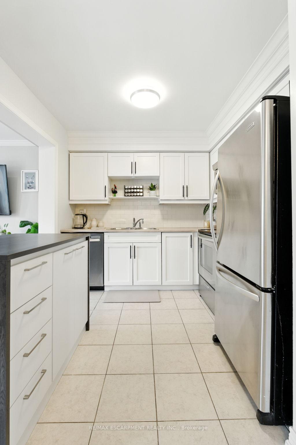 Photo 14 of 247 Fall Fair Way, Hamilton, Binbrook — HOMEH