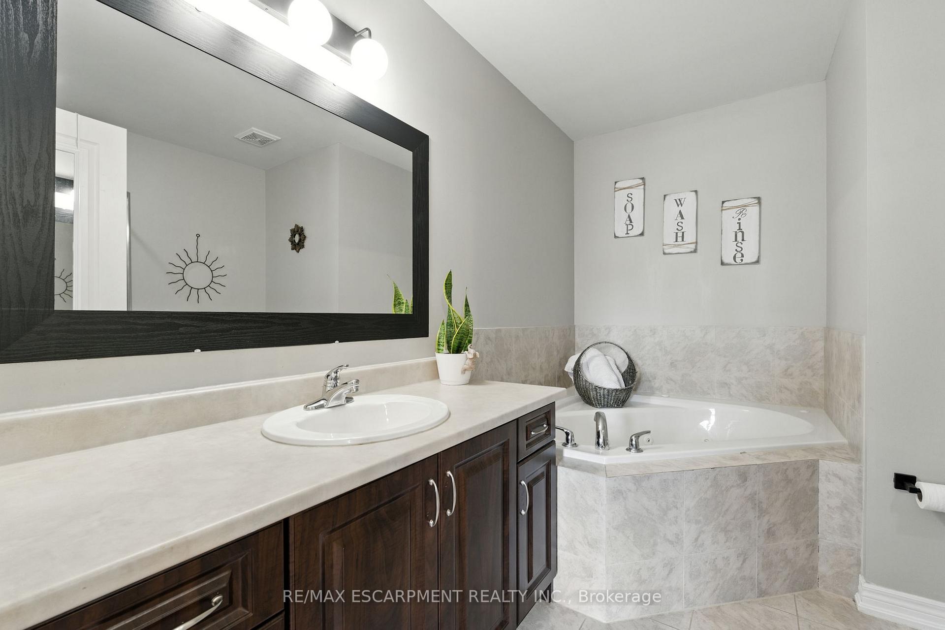 Photo 47 of 247 Fall Fair Way, Hamilton, Binbrook — HOMEH