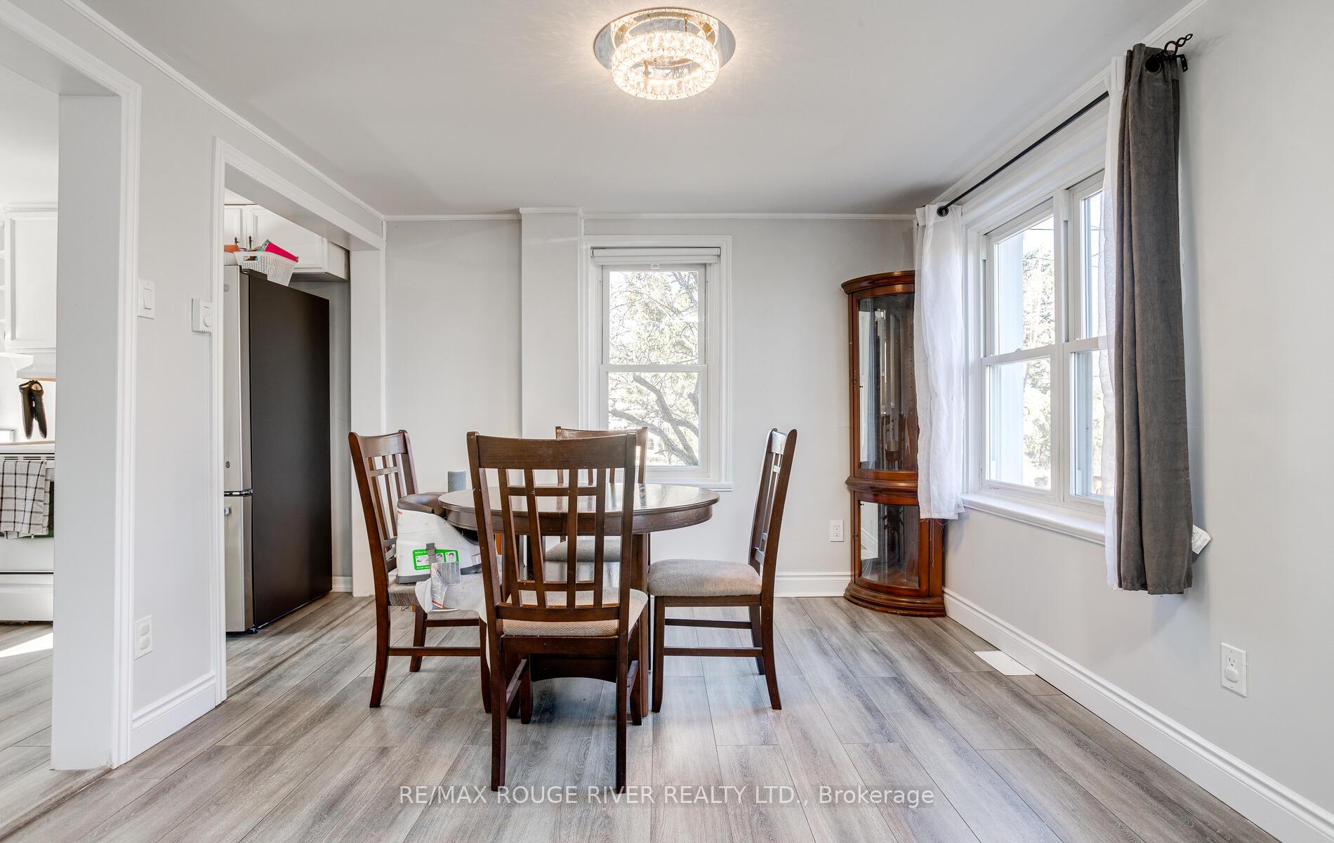 Photo 13 of 21 Peter Road, Belleville, Belleville Ward — HOMEH