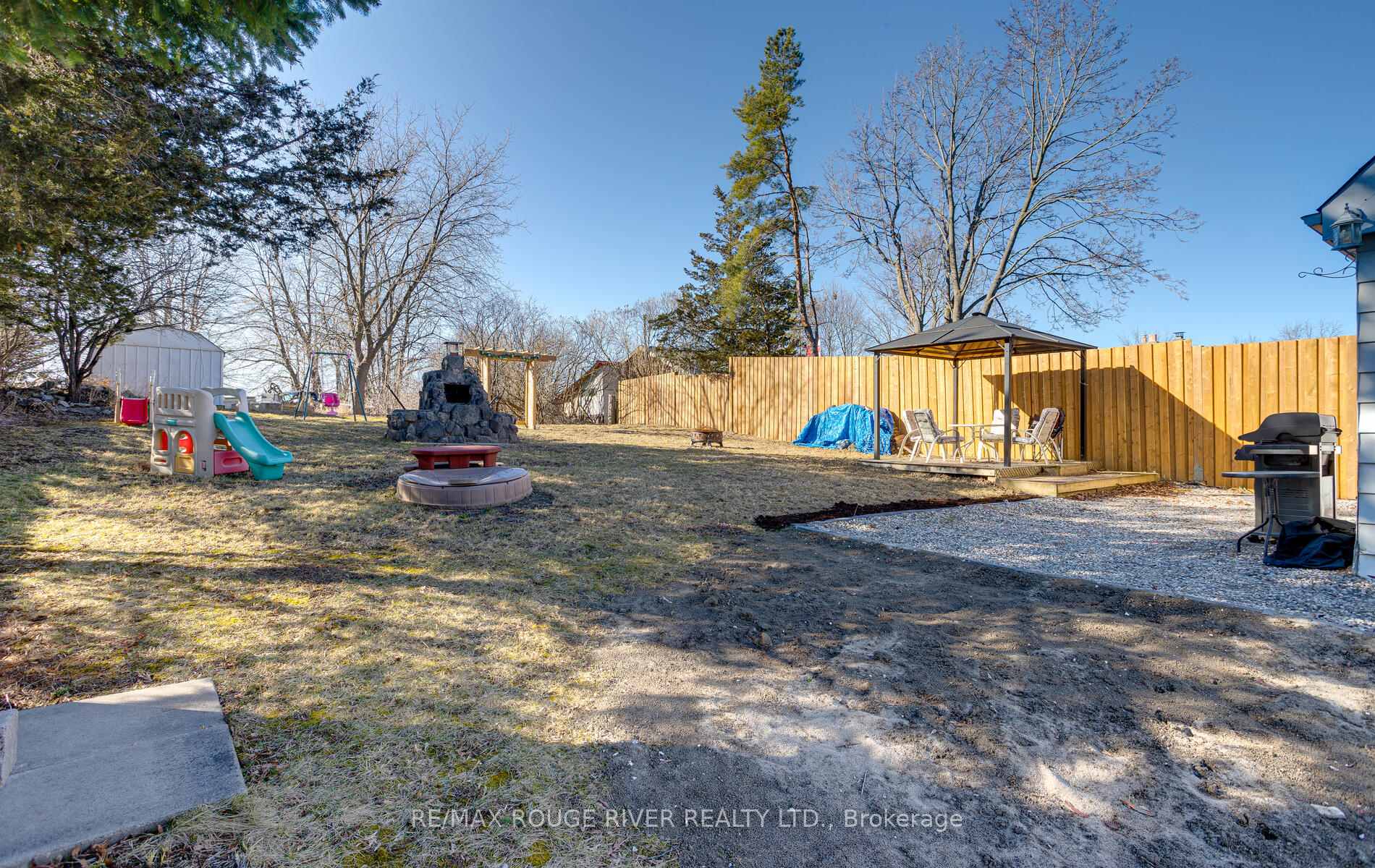 Photo 30 of 21 Peter Road, Belleville, Belleville Ward — HOMEH