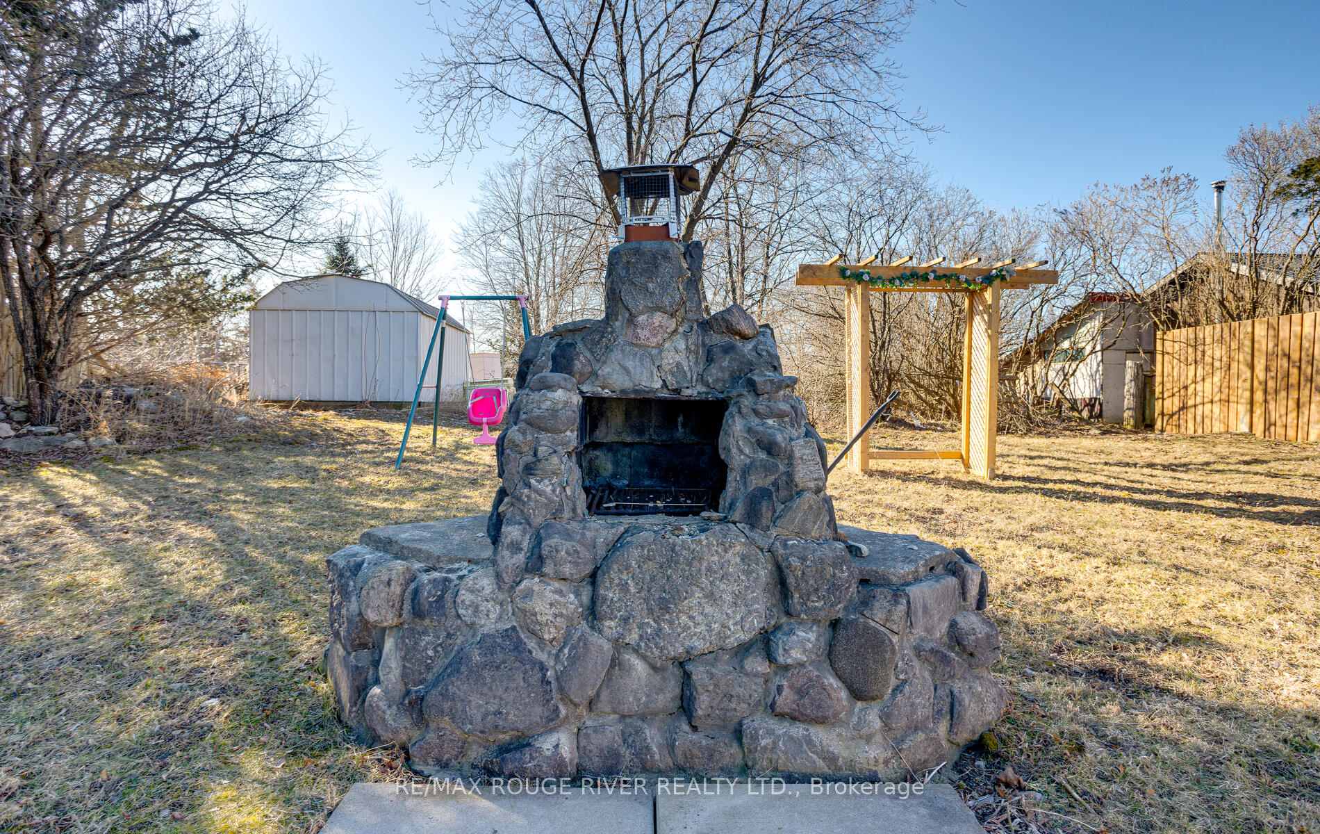Photo 32 of 21 Peter Road, Belleville, Belleville Ward — HOMEH