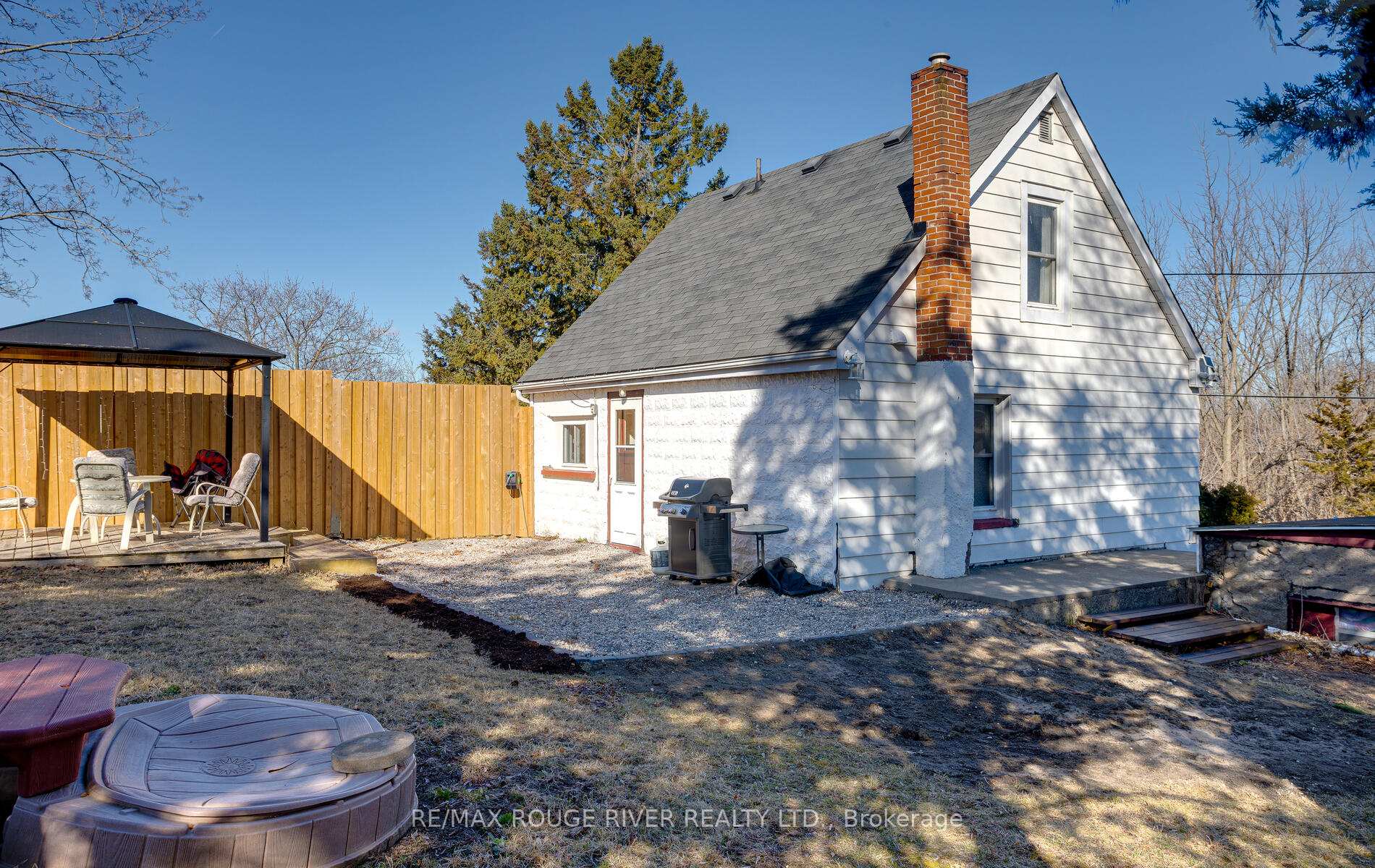 Photo 34 of 21 Peter Road, Belleville, Belleville Ward — HOMEH