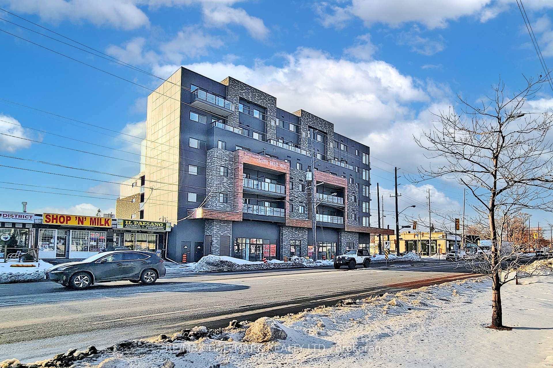 Photo 1 of Unit 608, 408 Brown's Line, Etobicoke, Alderwood — HOMEH