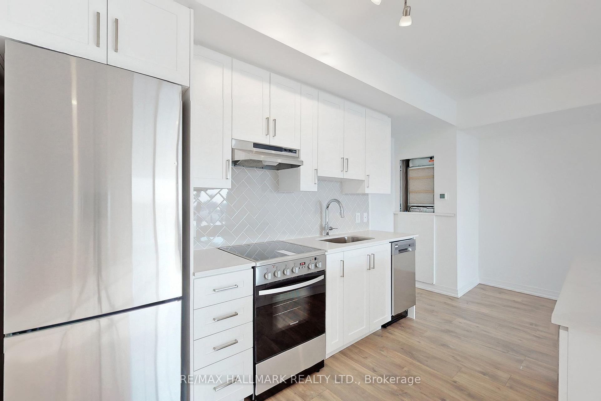 Photo 16 of Unit 608, 408 Brown's Line, Etobicoke, Alderwood — HOMEH