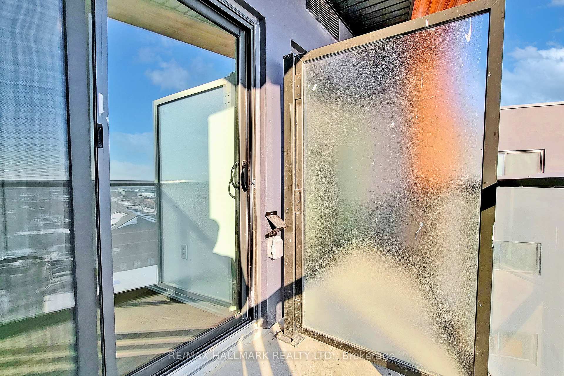 Photo 39 of Unit 608, 408 Brown's Line, Etobicoke, Alderwood — HOMEH