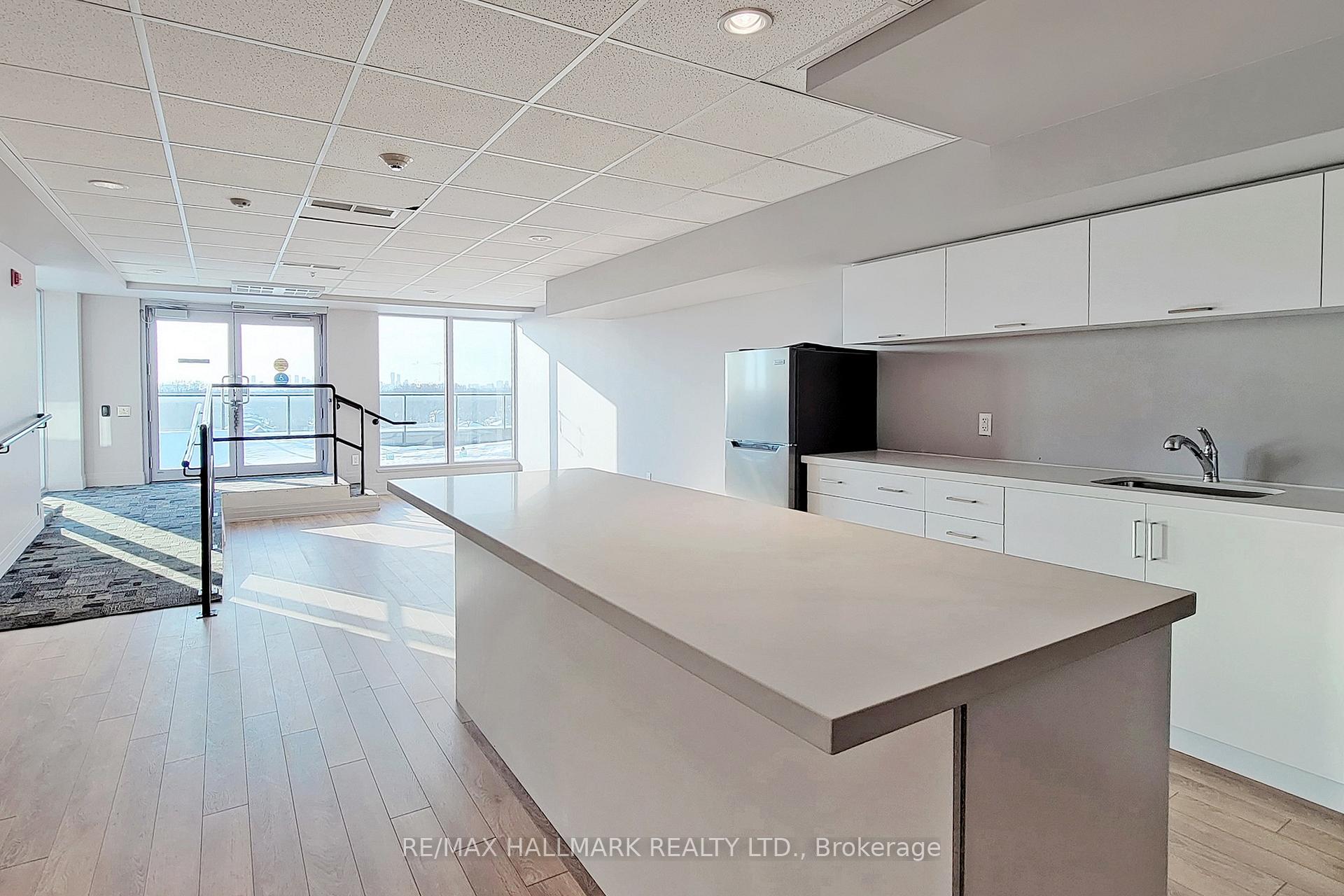 Photo 31 of Unit 608, 408 Brown's Line, Etobicoke, Alderwood — HOMEH