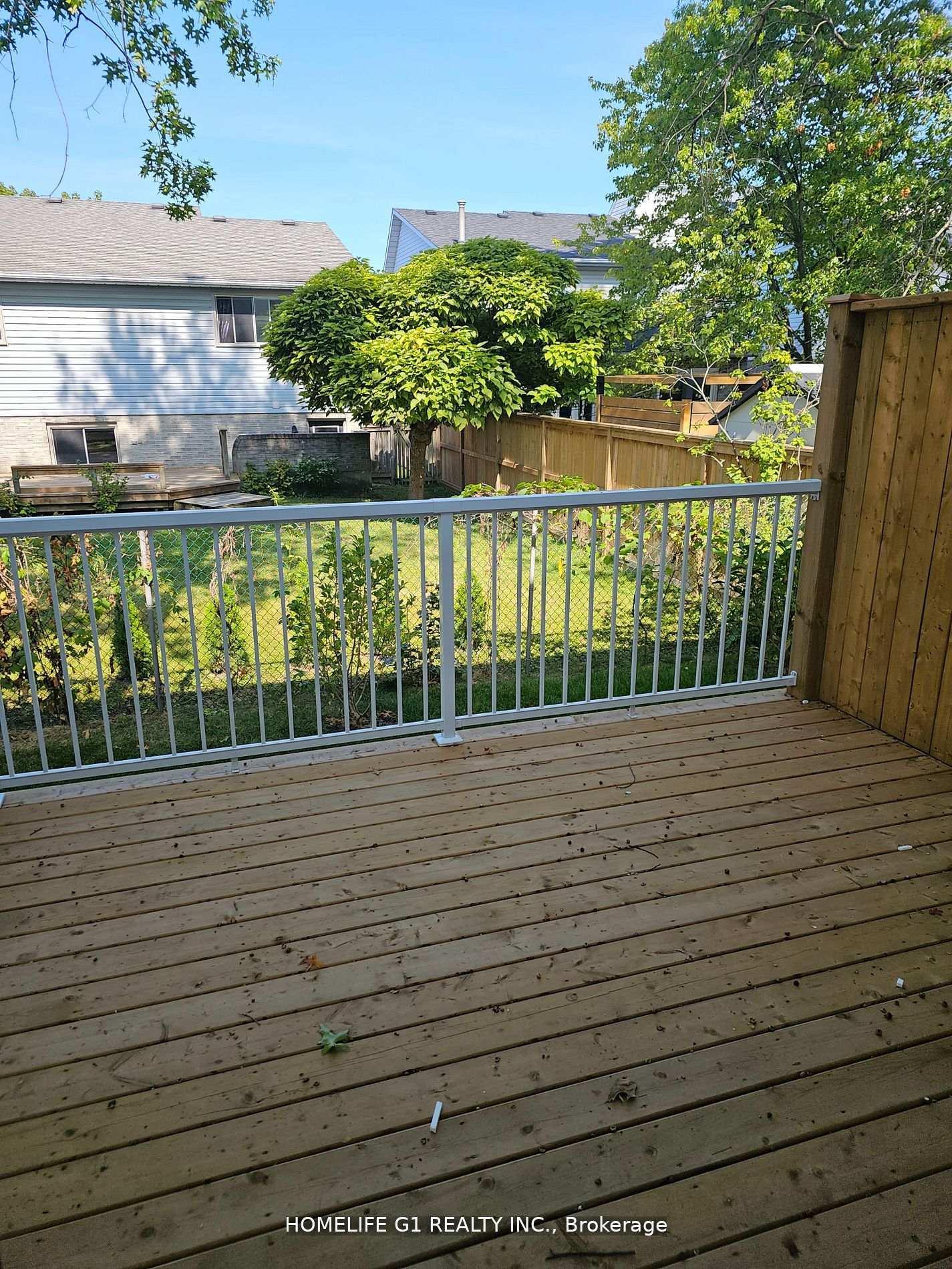 Photo 16 of Unit 17, 17 Shamrock Common, St. Catharines, Rykert/Vansickle — HOMEH