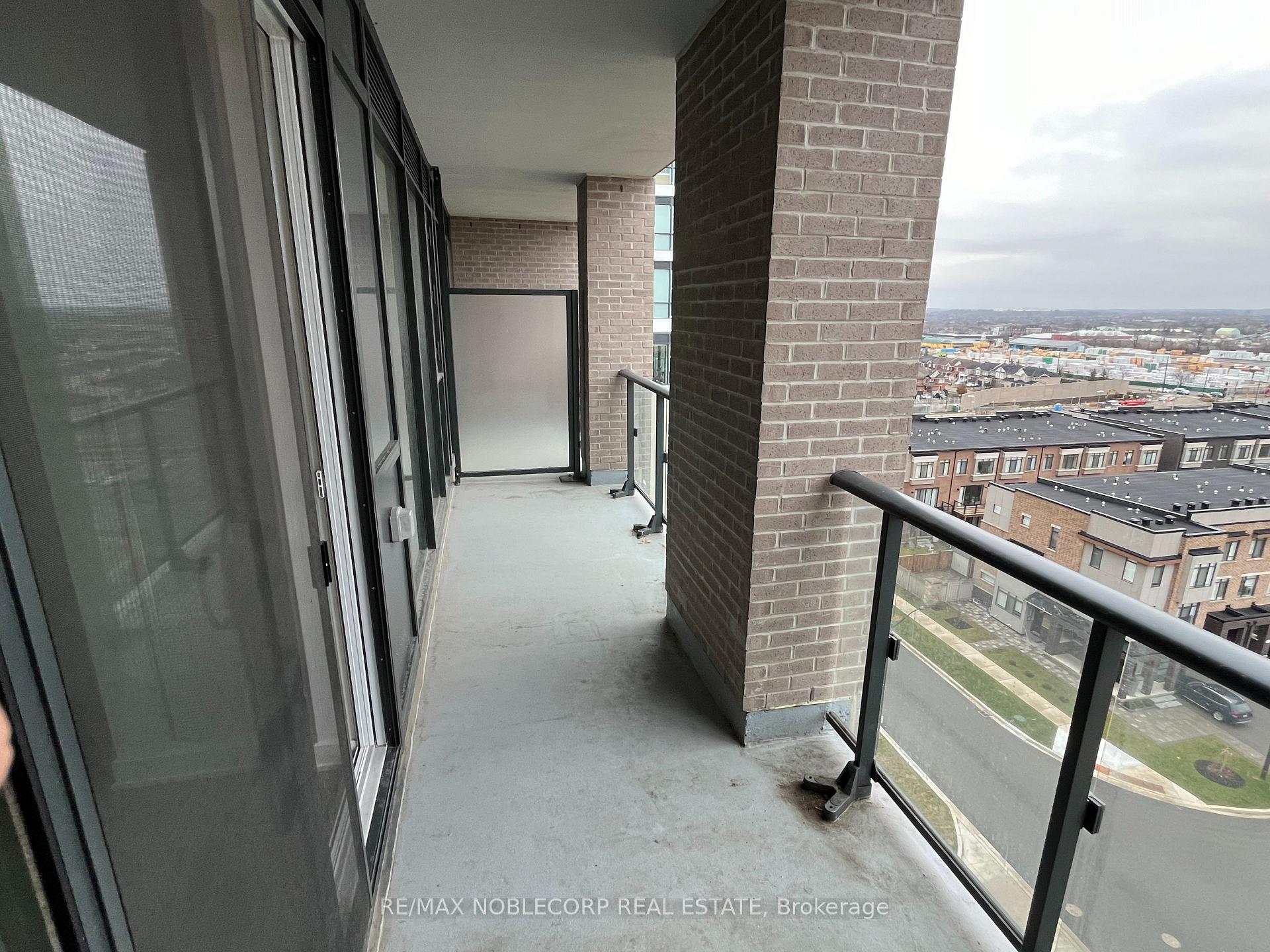 Photo 5 of Unit 822, 100 Eagle Rock Way, Vaughan, Rural Vaughan — HOMEH