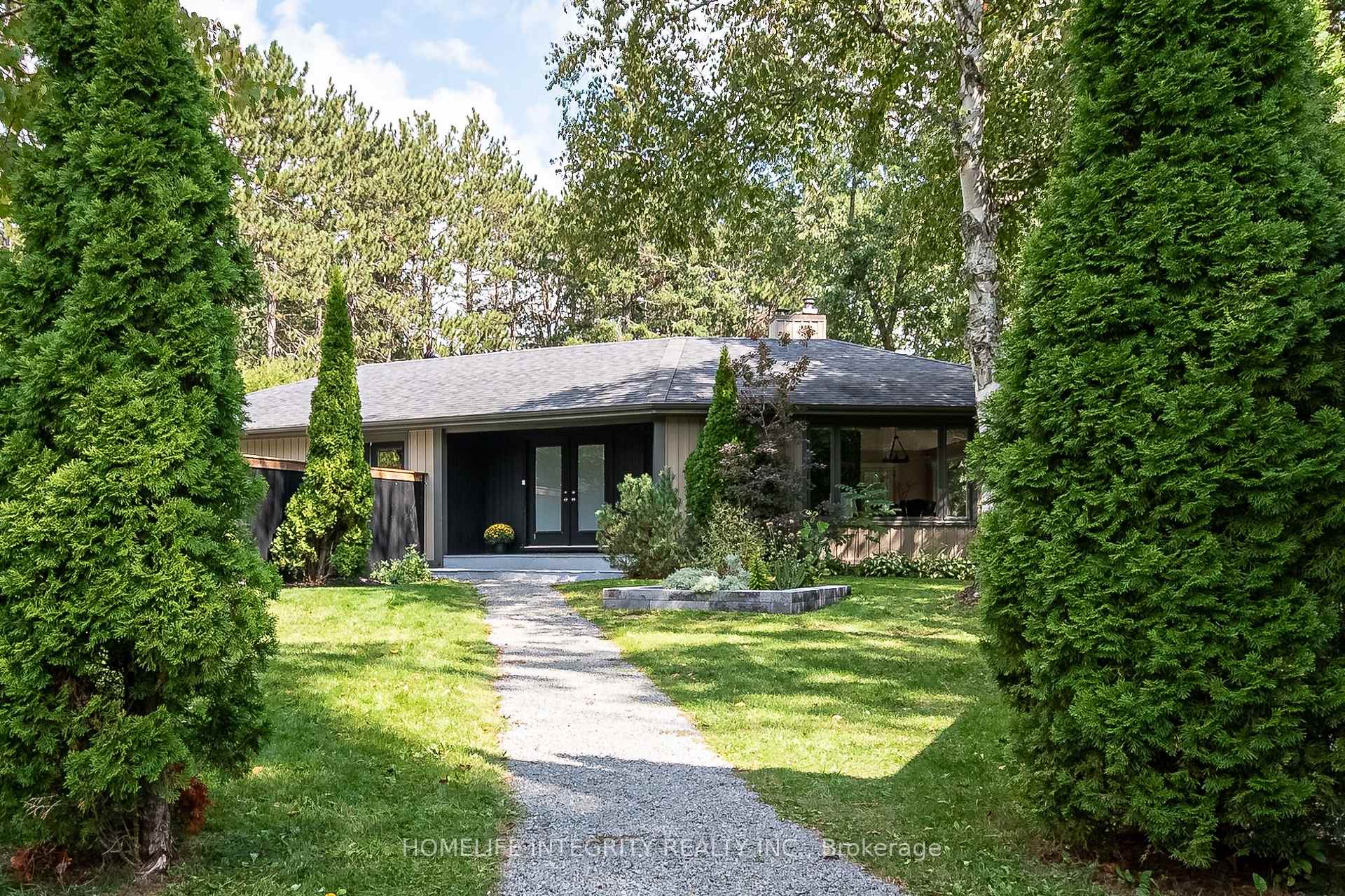 Photo 1 of 37 Manniku Road, Georgina, Baldwin — HOMEH