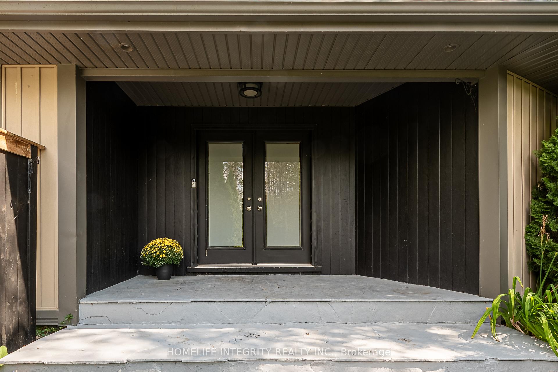 Photo 4 of 37 Manniku Road, Georgina, Baldwin — HOMEH