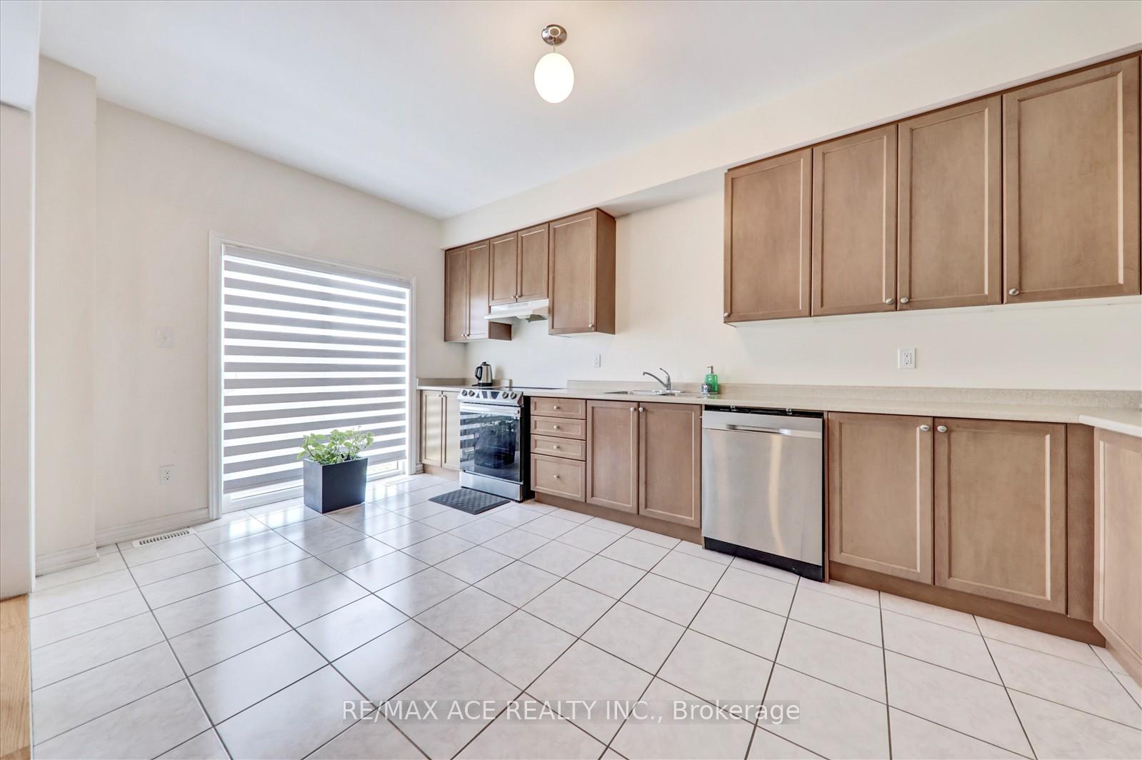 Photo 18 of 1097 Cameo Street, Pickering, Rural Pickering — HOMEH