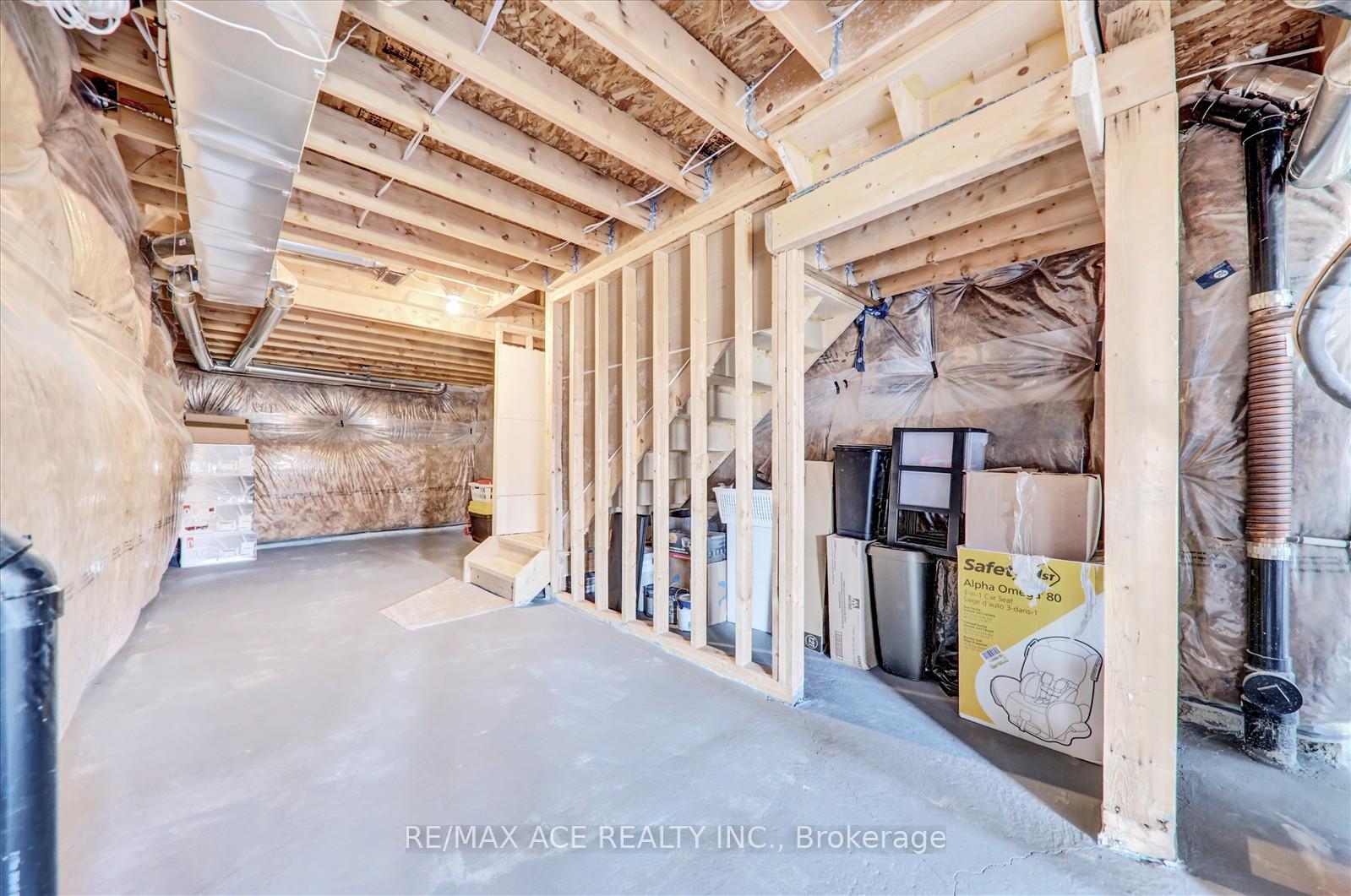 Photo 32 of 1097 Cameo Street, Pickering, Rural Pickering — HOMEH