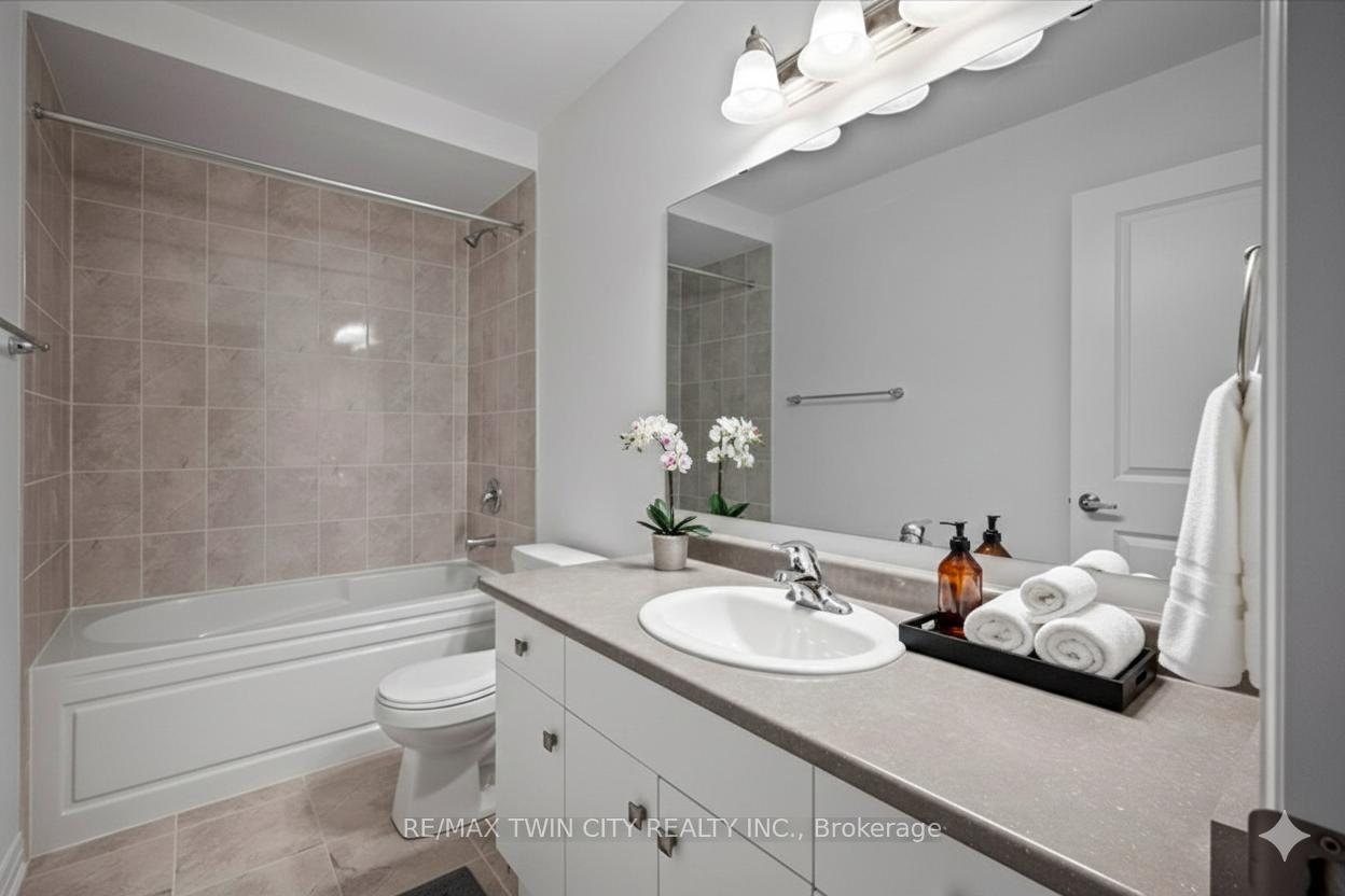 Photo 11 of 901 Douro Street E, Stratford — HOMEH