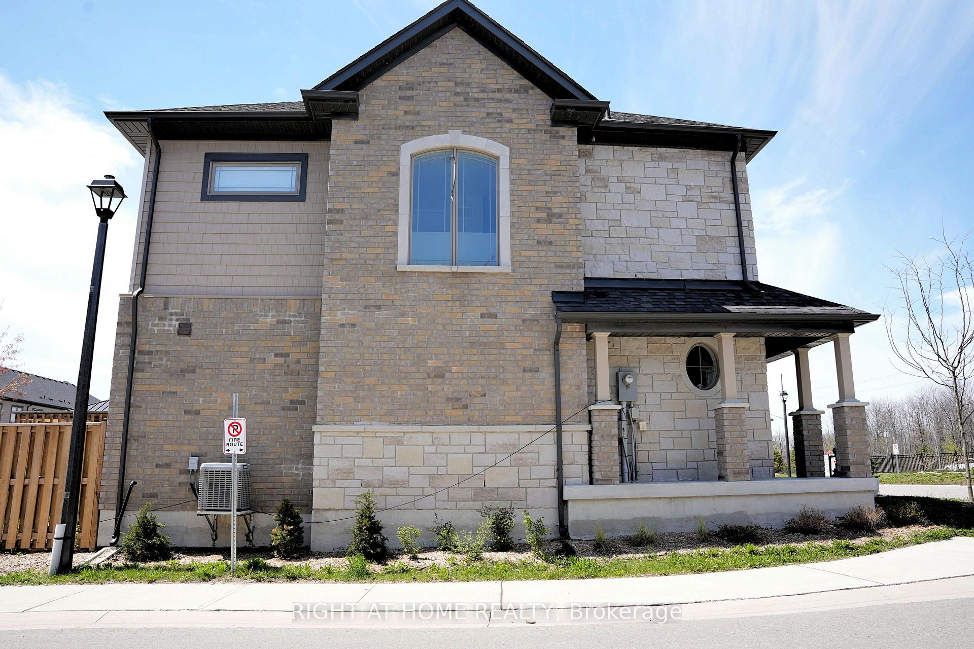 Photo 15 of 37 Cygnus Crescent, Barrie, Ardagh — HOMEH