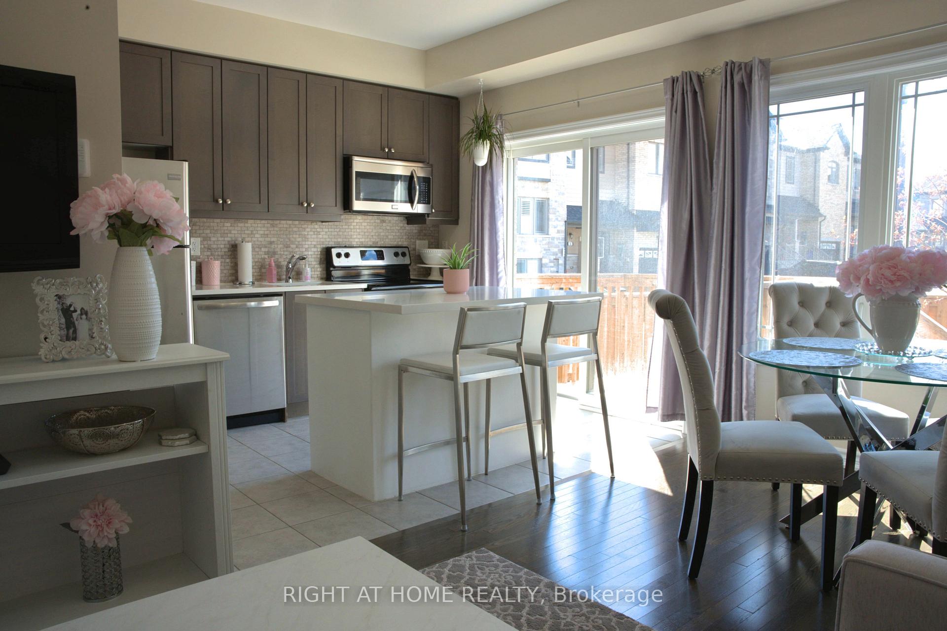 Photo 12 of 37 Cygnus Crescent, Barrie, Ardagh — HOMEH