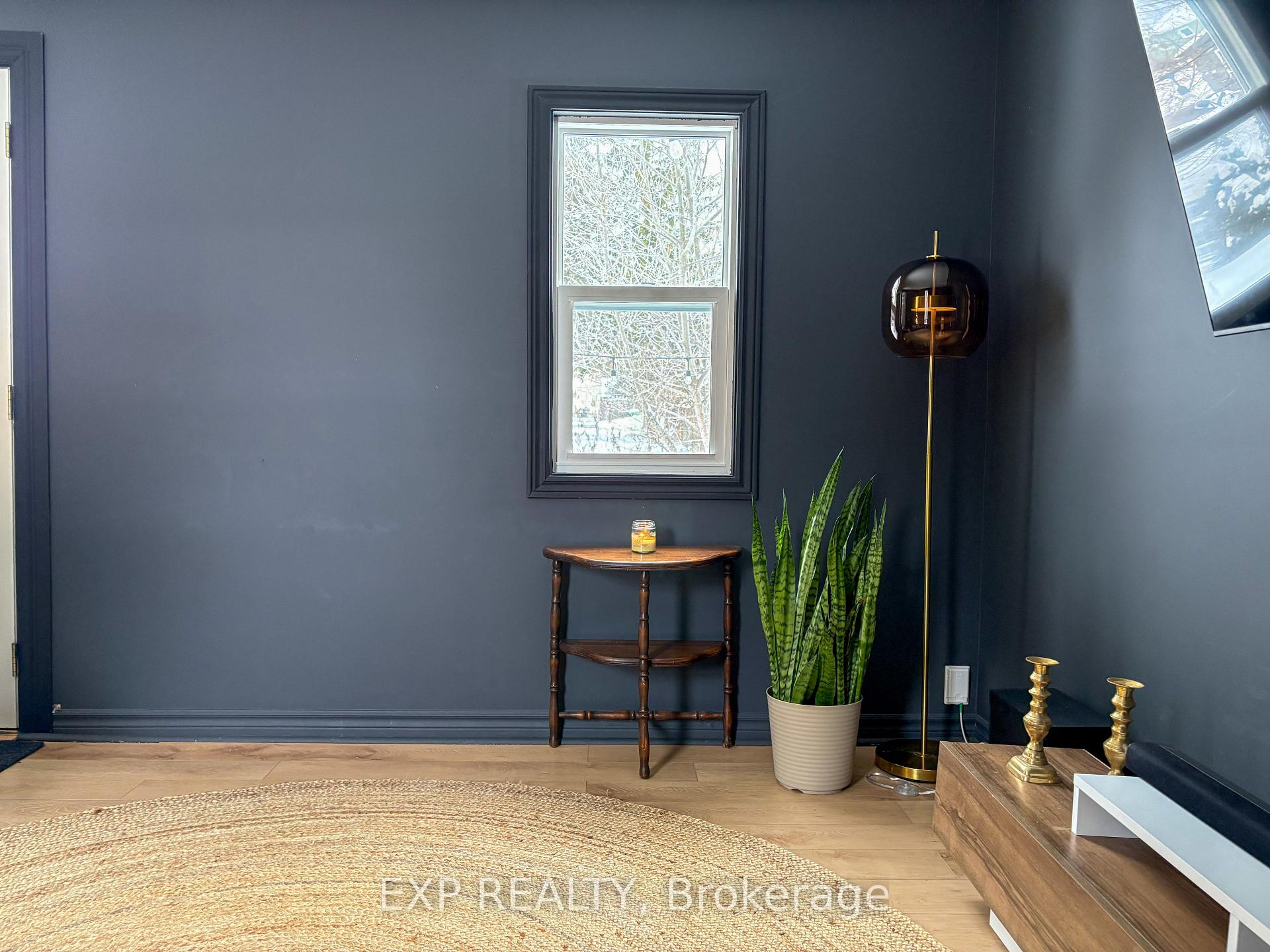 Photo 4 of 138 Blake Street, Renfrew — HOMEH