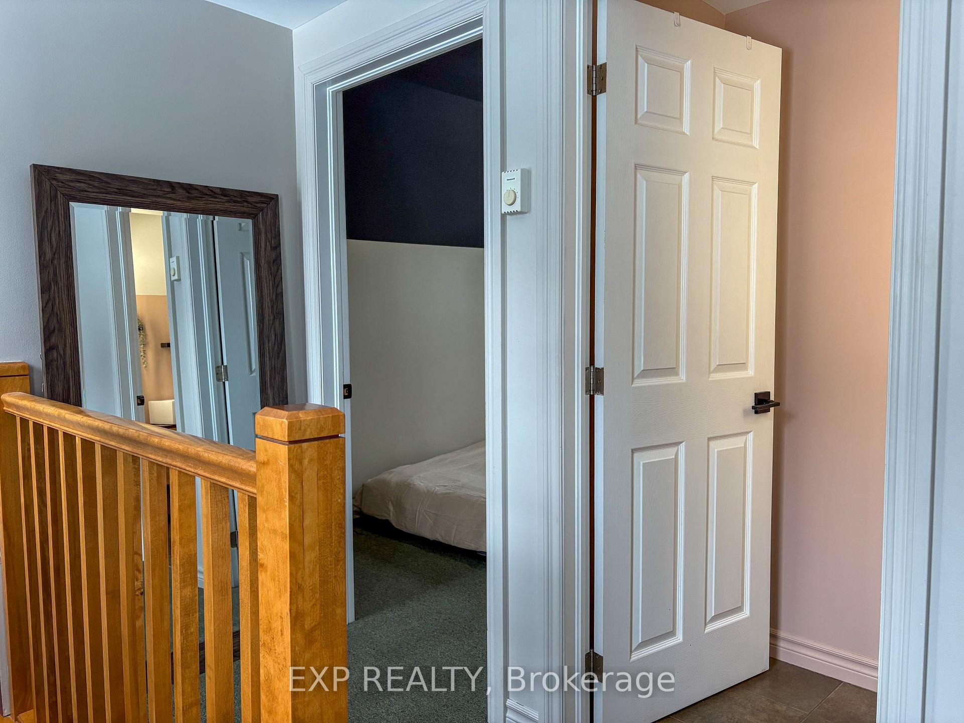 Photo 6 of 138 Blake Street, Renfrew — HOMEH