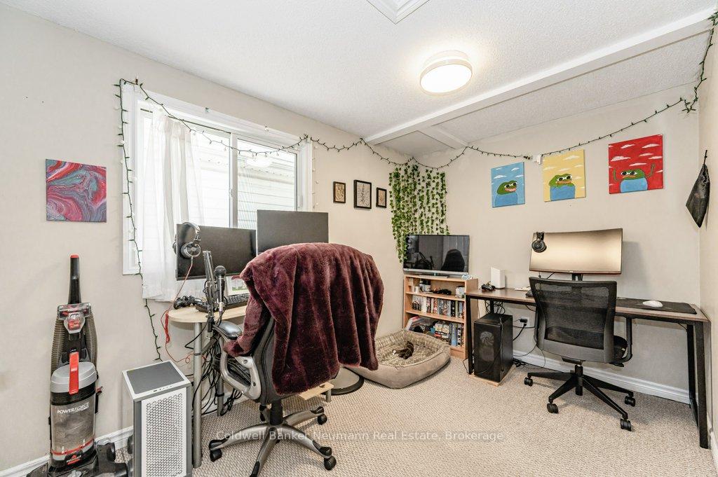 Photo 6 of 813 Edinburgh Road S, Guelph, Kortright West — HOMEH