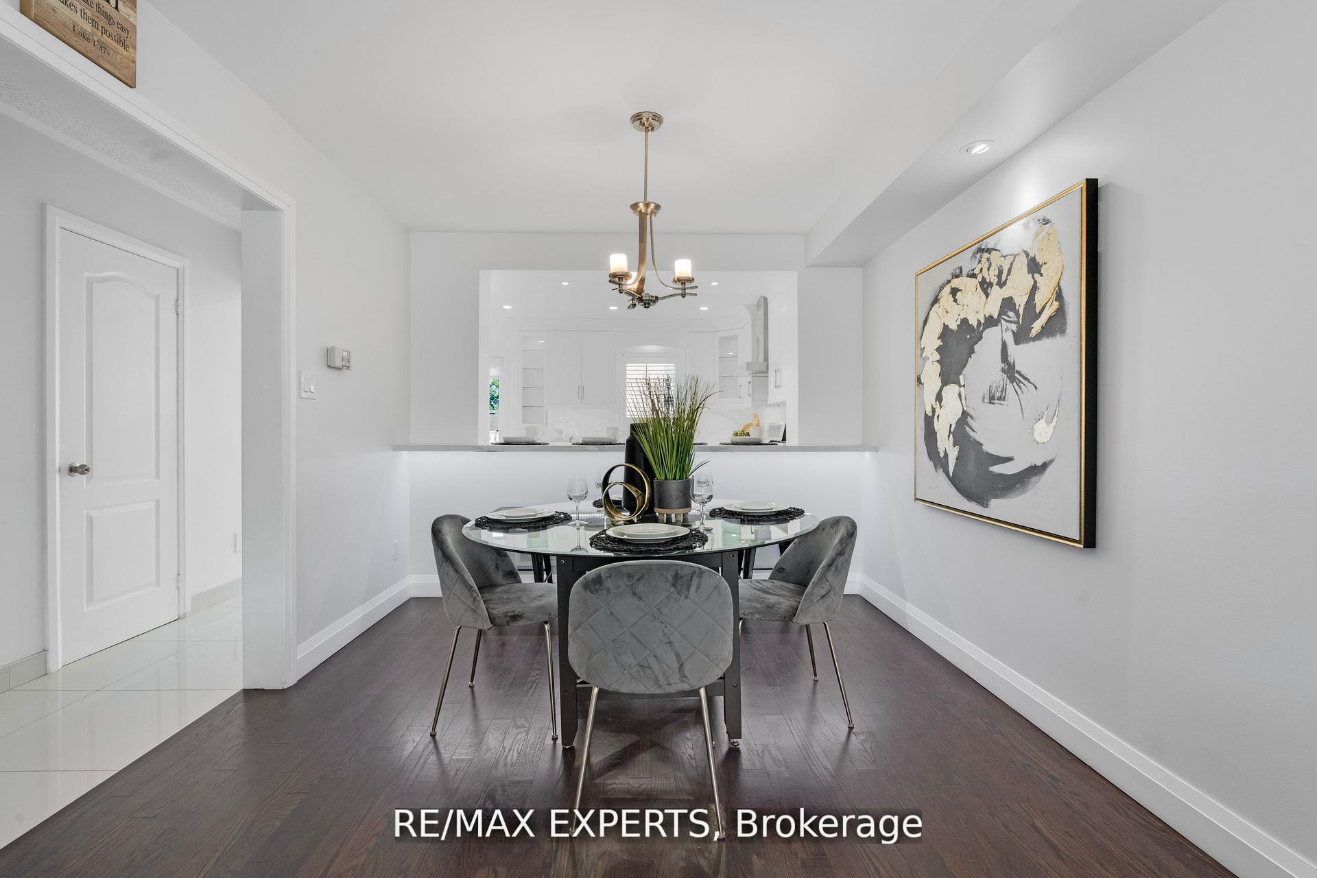 Photo 21 of Unit 32, 19 Foxchase Avenue, Vaughan, East Woodbridge — HOMEH