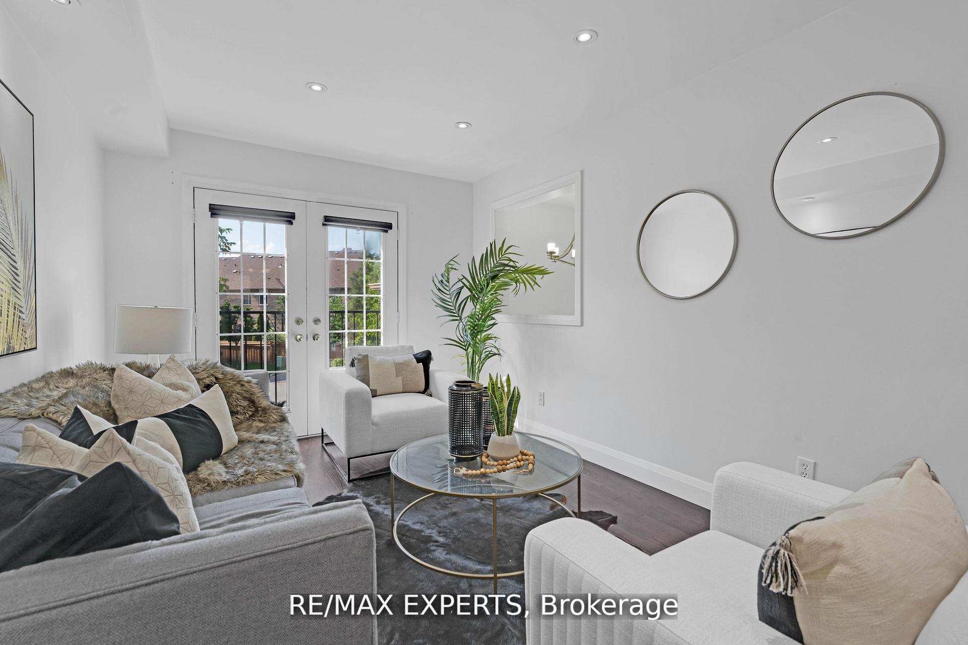 Photo 13 of Unit 32, 19 Foxchase Avenue, Vaughan, East Woodbridge — HOMEH