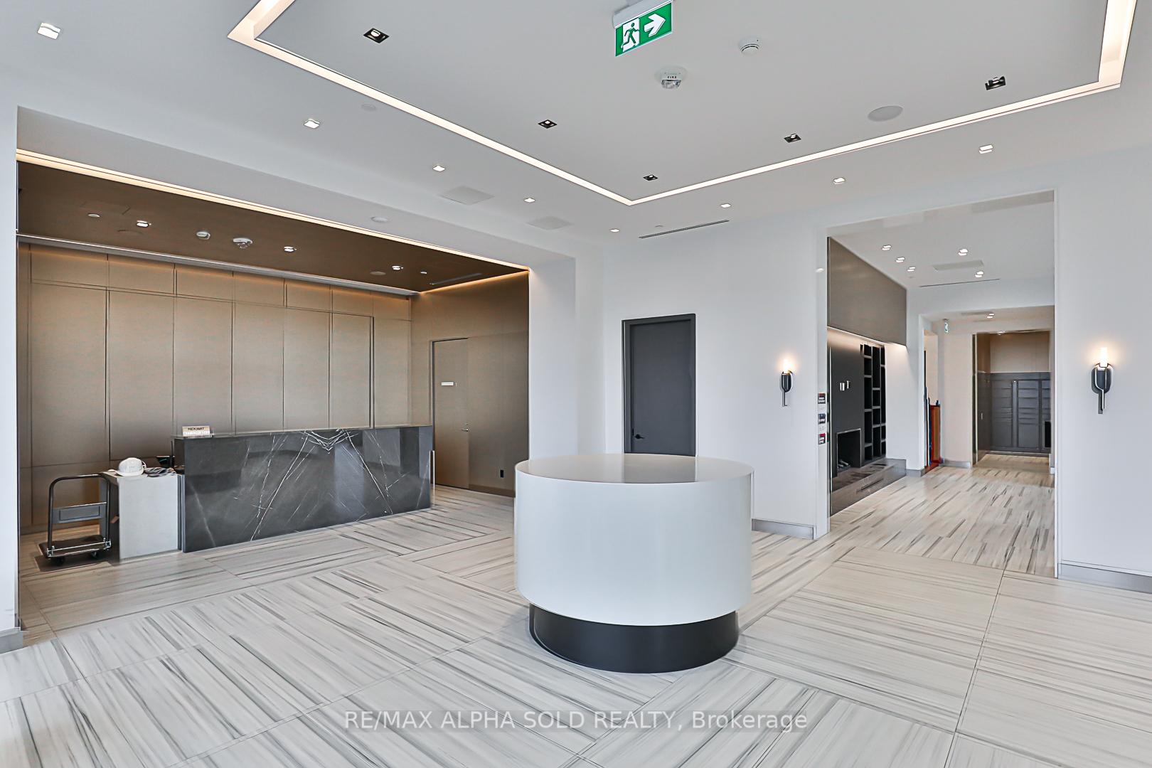 Photo 5 of Unit 1502, 38 Water Walk Drive, Markham, Unionville — HOMEH