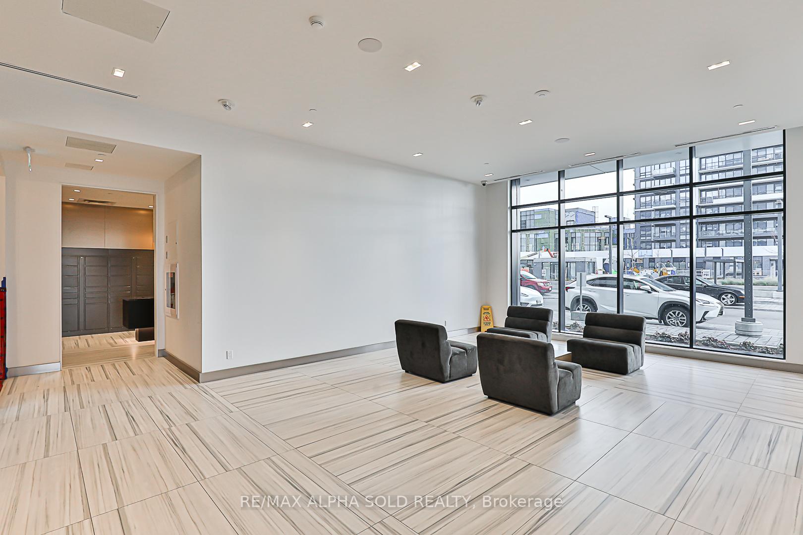 Photo 6 of Unit 1502, 38 Water Walk Drive, Markham, Unionville — HOMEH