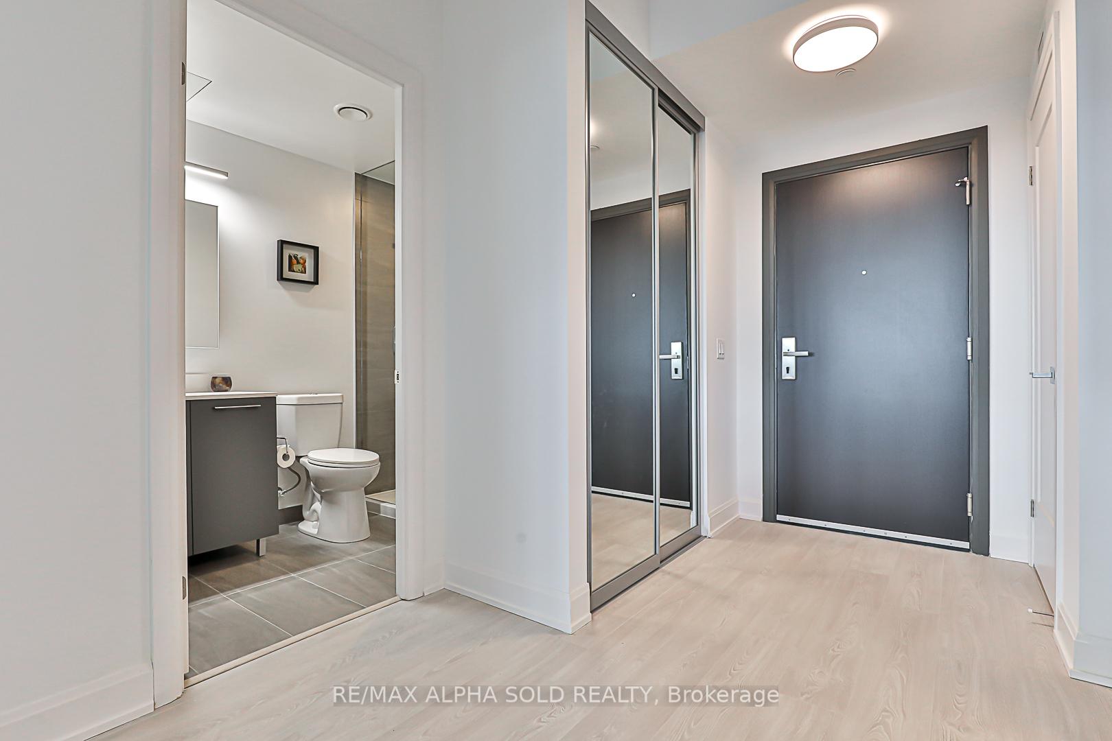 Photo 10 of Unit 1502, 38 Water Walk Drive, Markham, Unionville — HOMEH