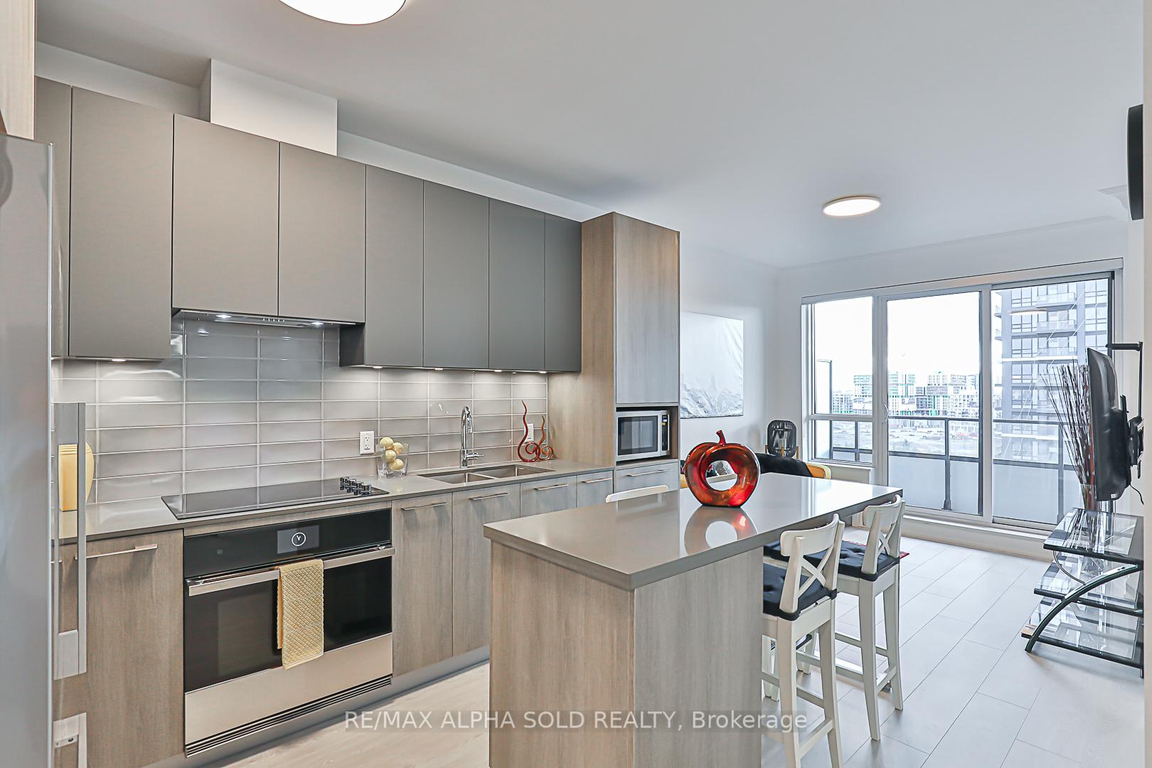 Photo 15 of Unit 1502, 38 Water Walk Drive, Markham, Unionville — HOMEH