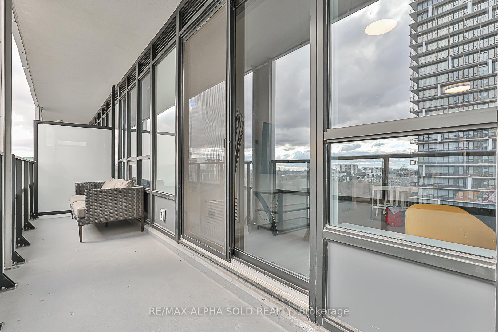Photo 26 of Unit 1502, 38 Water Walk Drive, Markham, Unionville — HOMEH