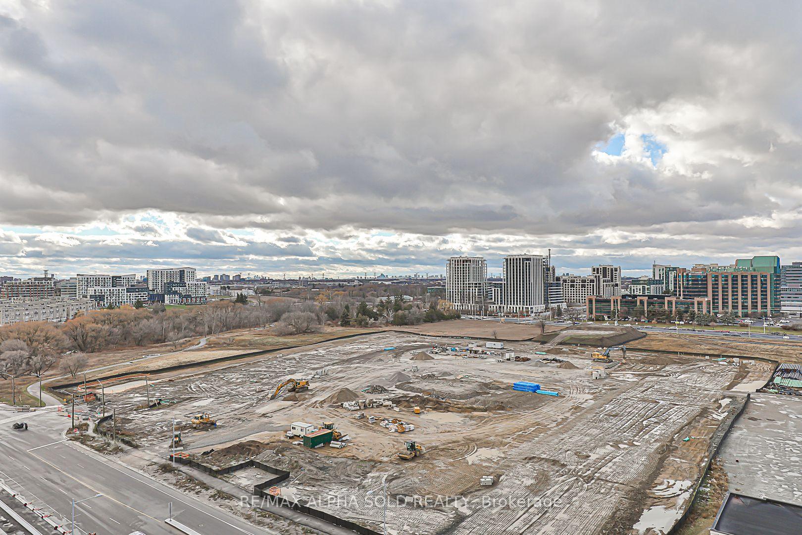 Photo 34 of Unit 1502, 38 Water Walk Drive, Markham, Unionville — HOMEH
