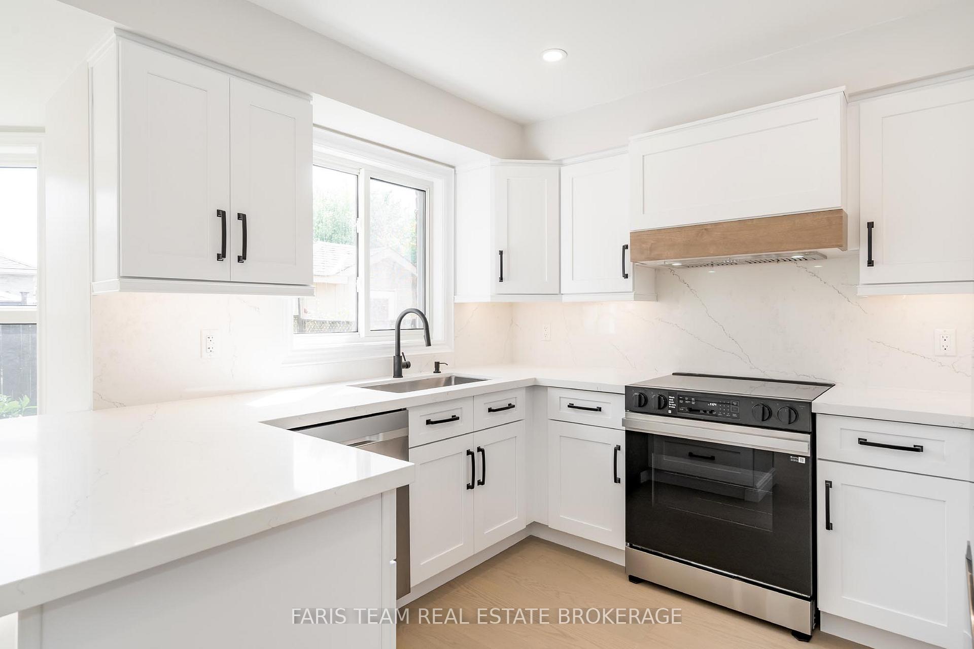 Photo 6 of 45 Knupp Road, Barrie, Edgehill Drive — HOMEH