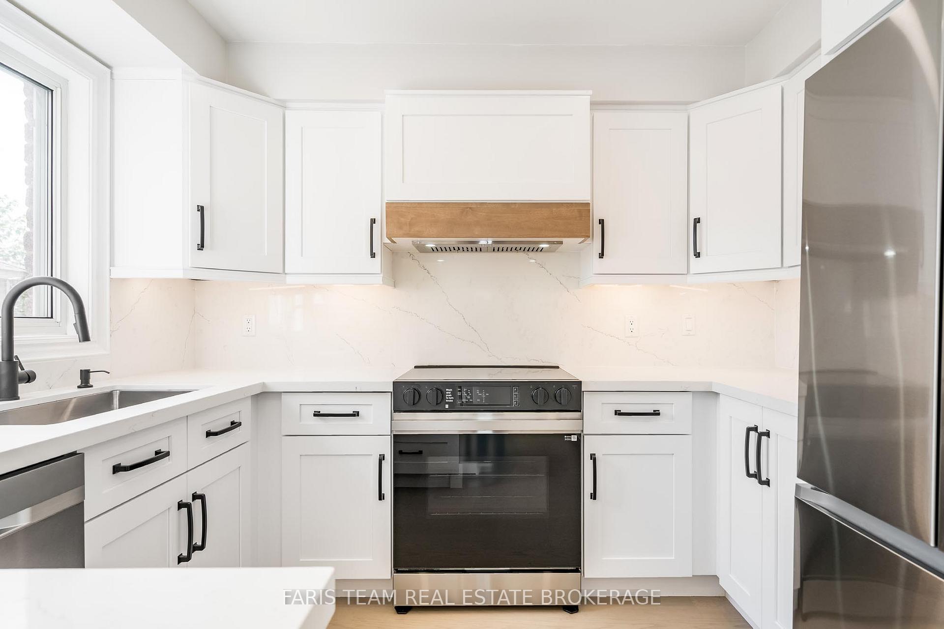 Photo 8 of 45 Knupp Road, Barrie, Edgehill Drive — HOMEH
