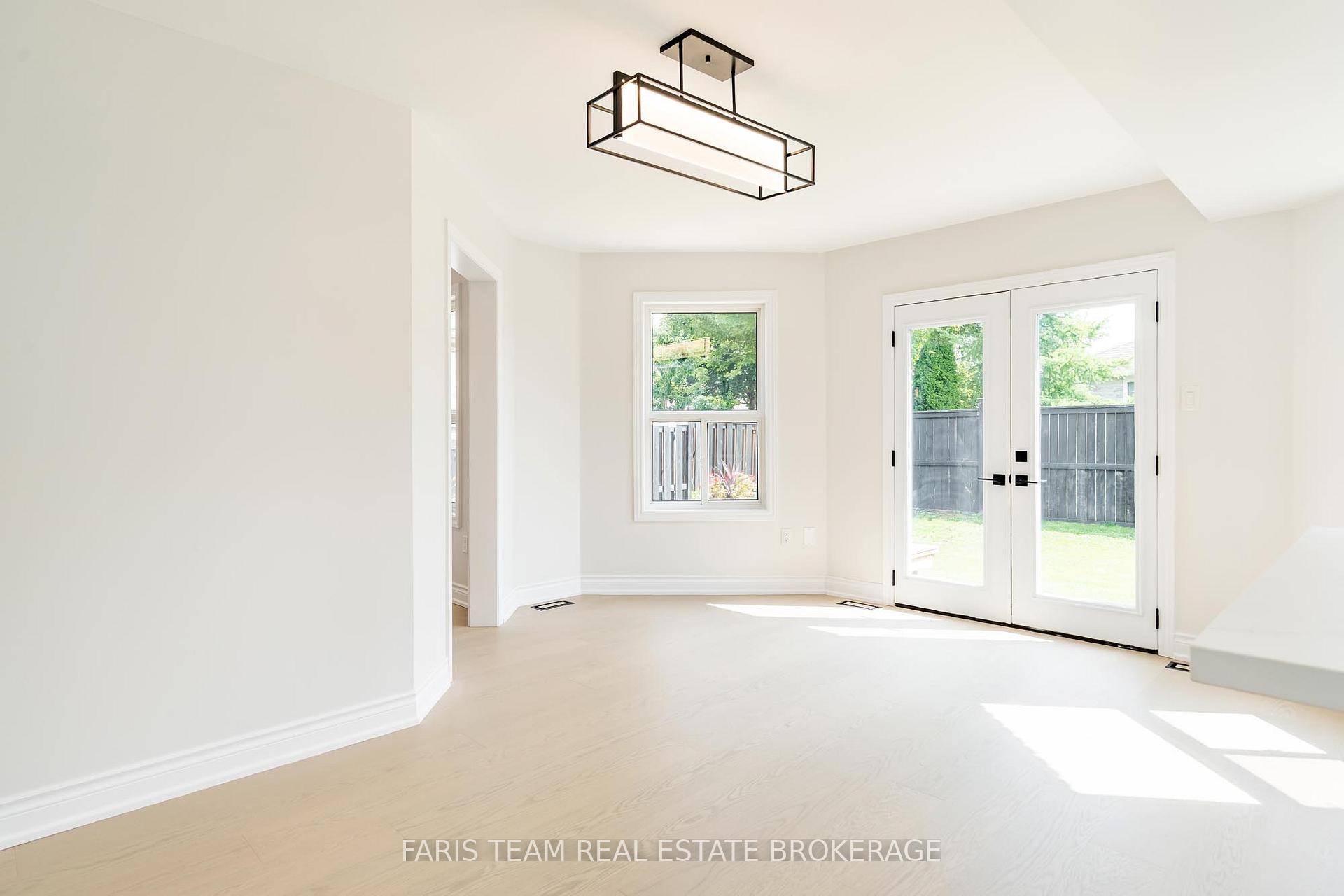 Photo 10 of 45 Knupp Road, Barrie, Edgehill Drive — HOMEH