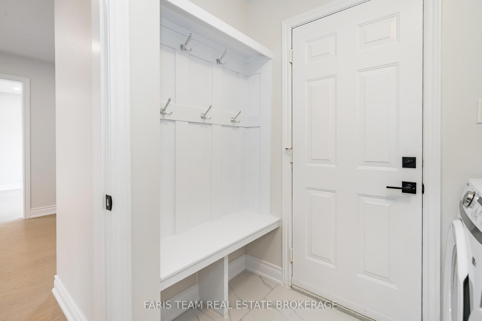 Photo 21 of 45 Knupp Road, Barrie, Edgehill Drive — HOMEH