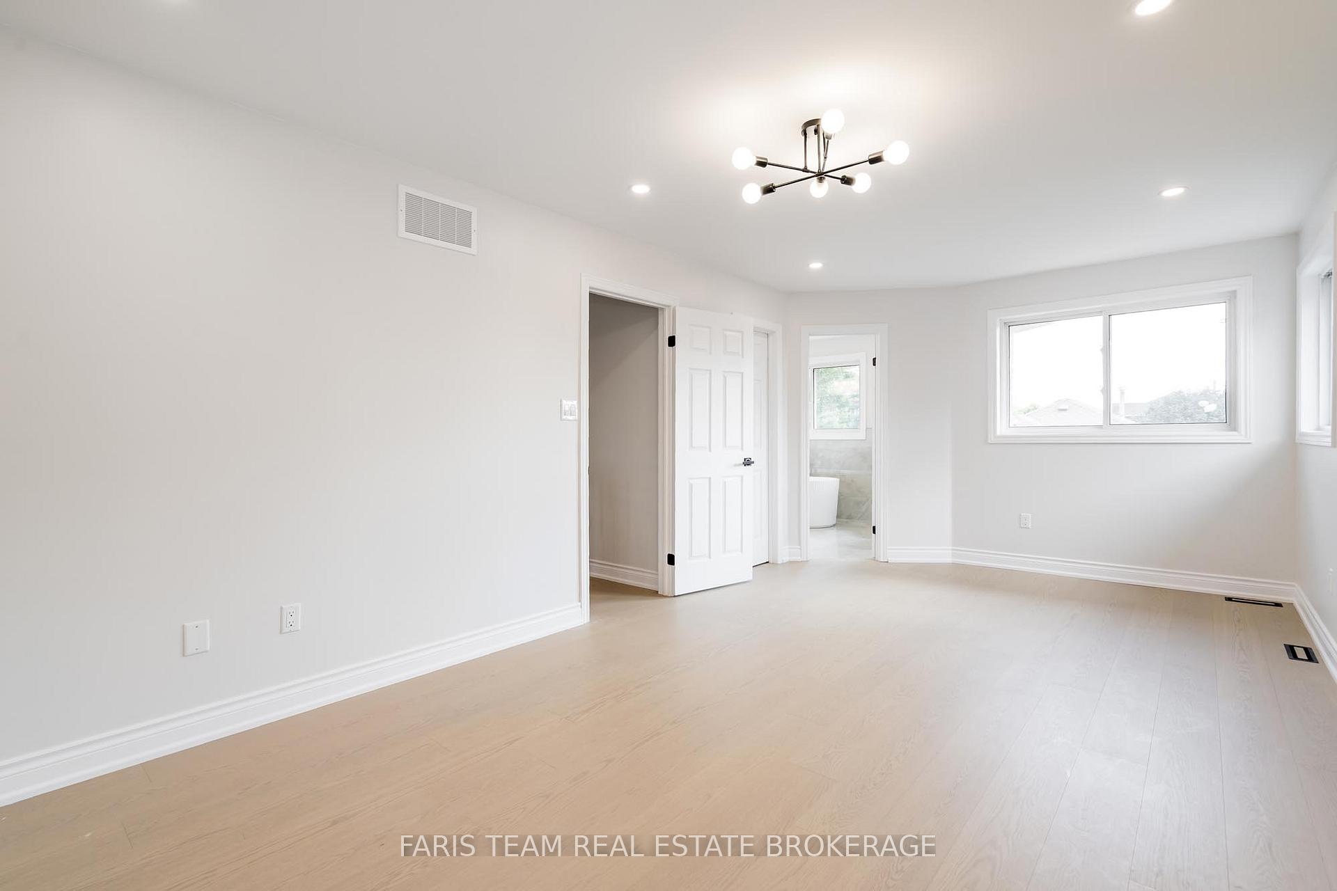 Photo 24 of 45 Knupp Road, Barrie, Edgehill Drive — HOMEH