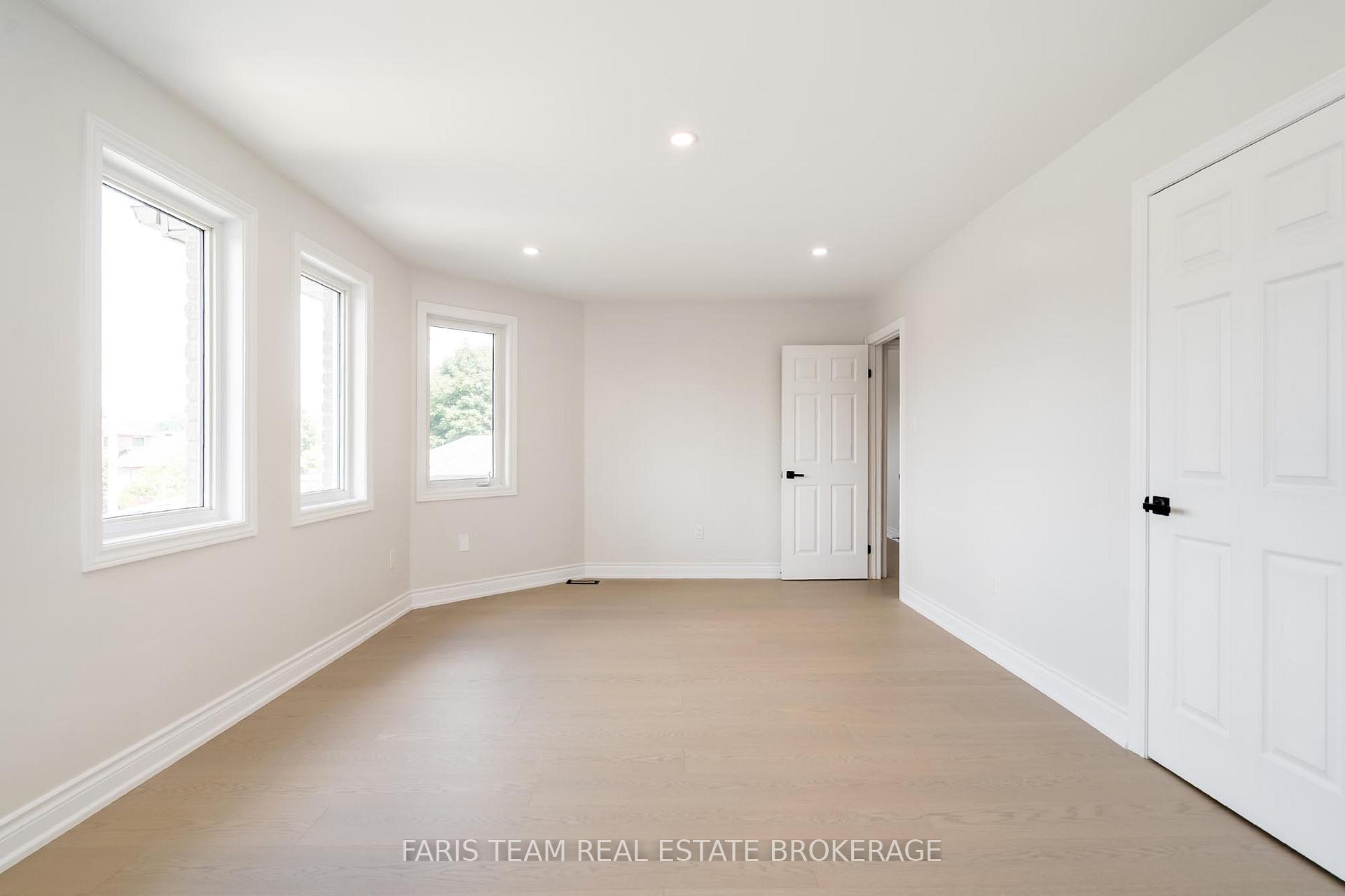 Photo 29 of 45 Knupp Road, Barrie, Edgehill Drive — HOMEH