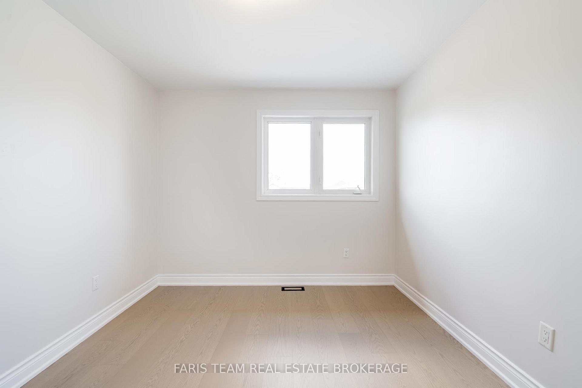Photo 30 of 45 Knupp Road, Barrie, Edgehill Drive — HOMEH