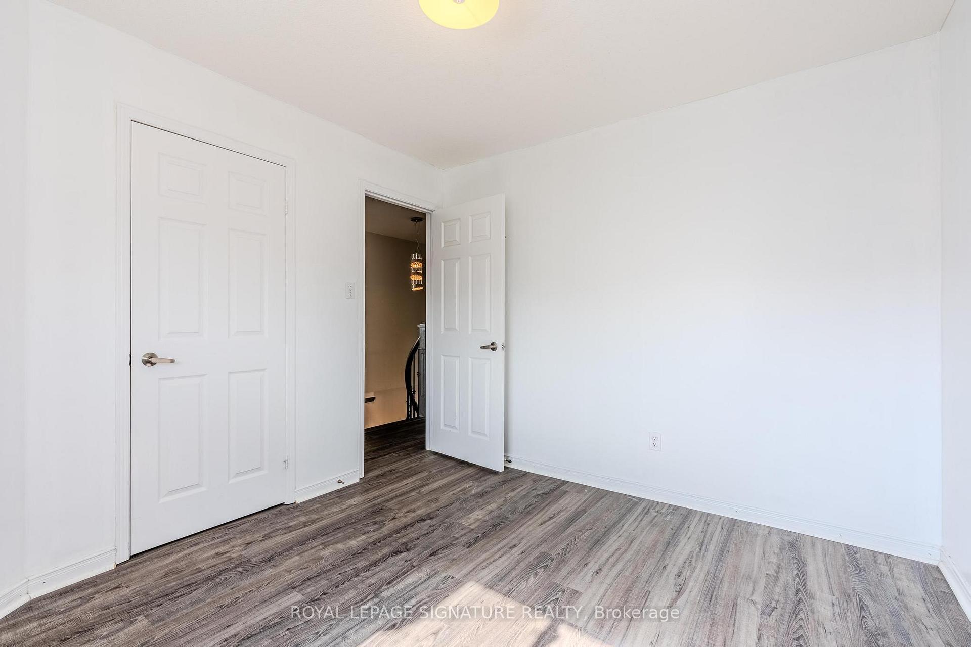 Photo 15 of 341 Livingstone Street, Barrie, Northwest — HOMEH