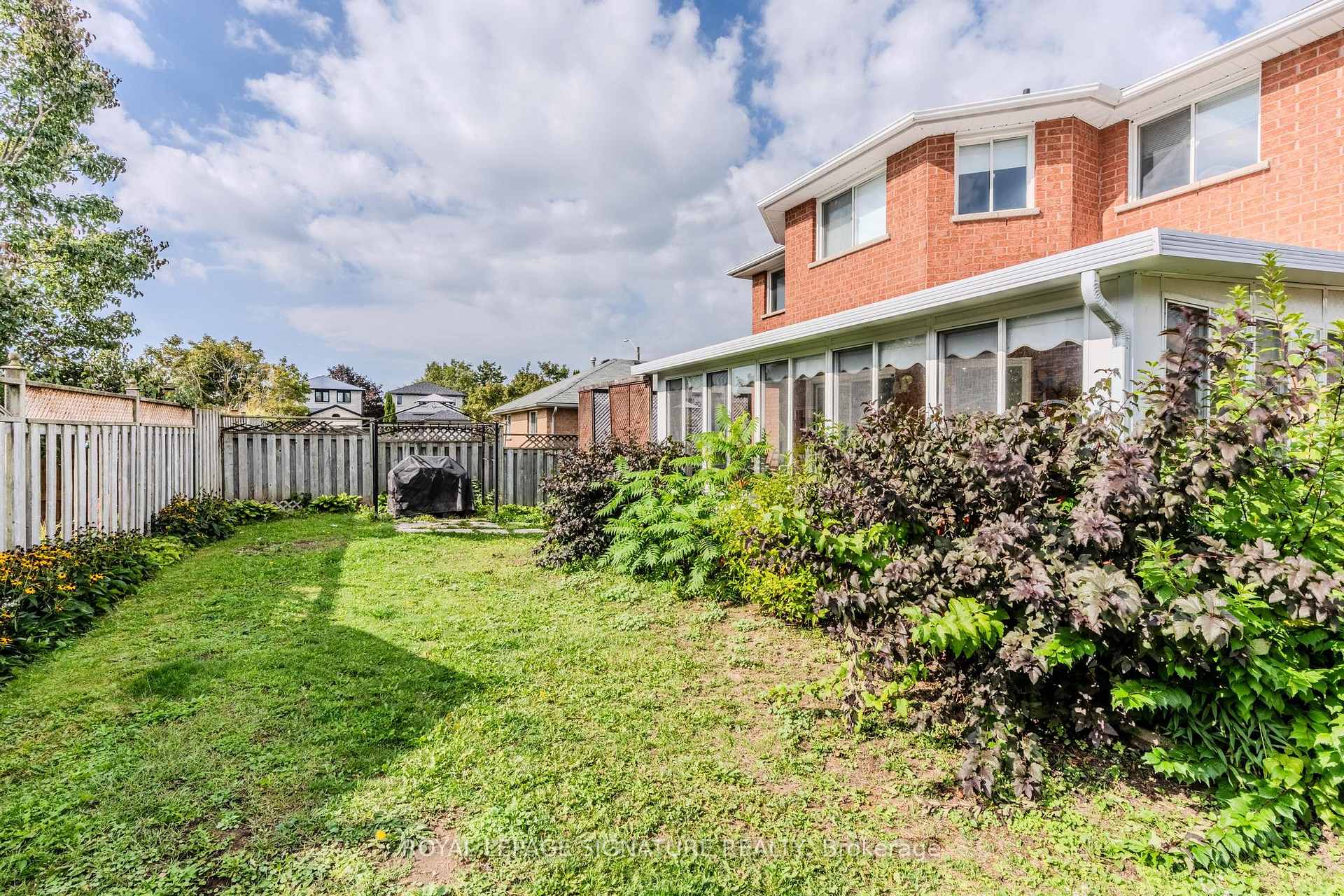 Photo 10 of 341 Livingstone Street, Barrie, Northwest — HOMEH