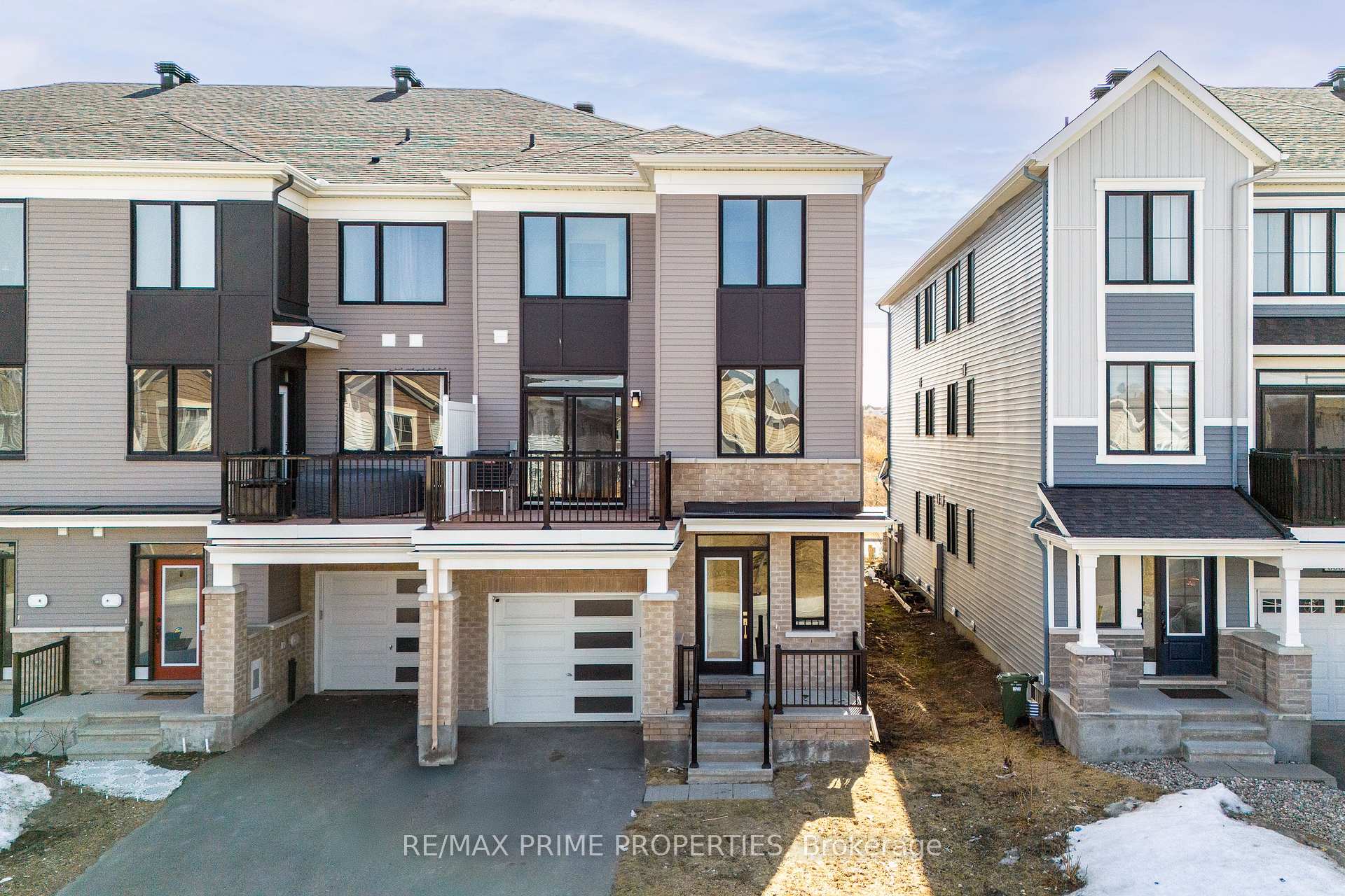 Front of 606 Bellatrix Walk