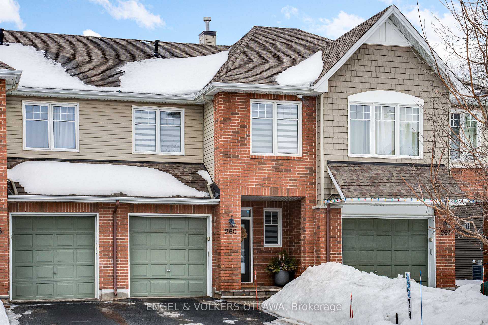 Photo 1 of 260 Meadowlilly Road, Ottawa, Blossom Park/Kemp Park/Findlay Creek — HOMEH
