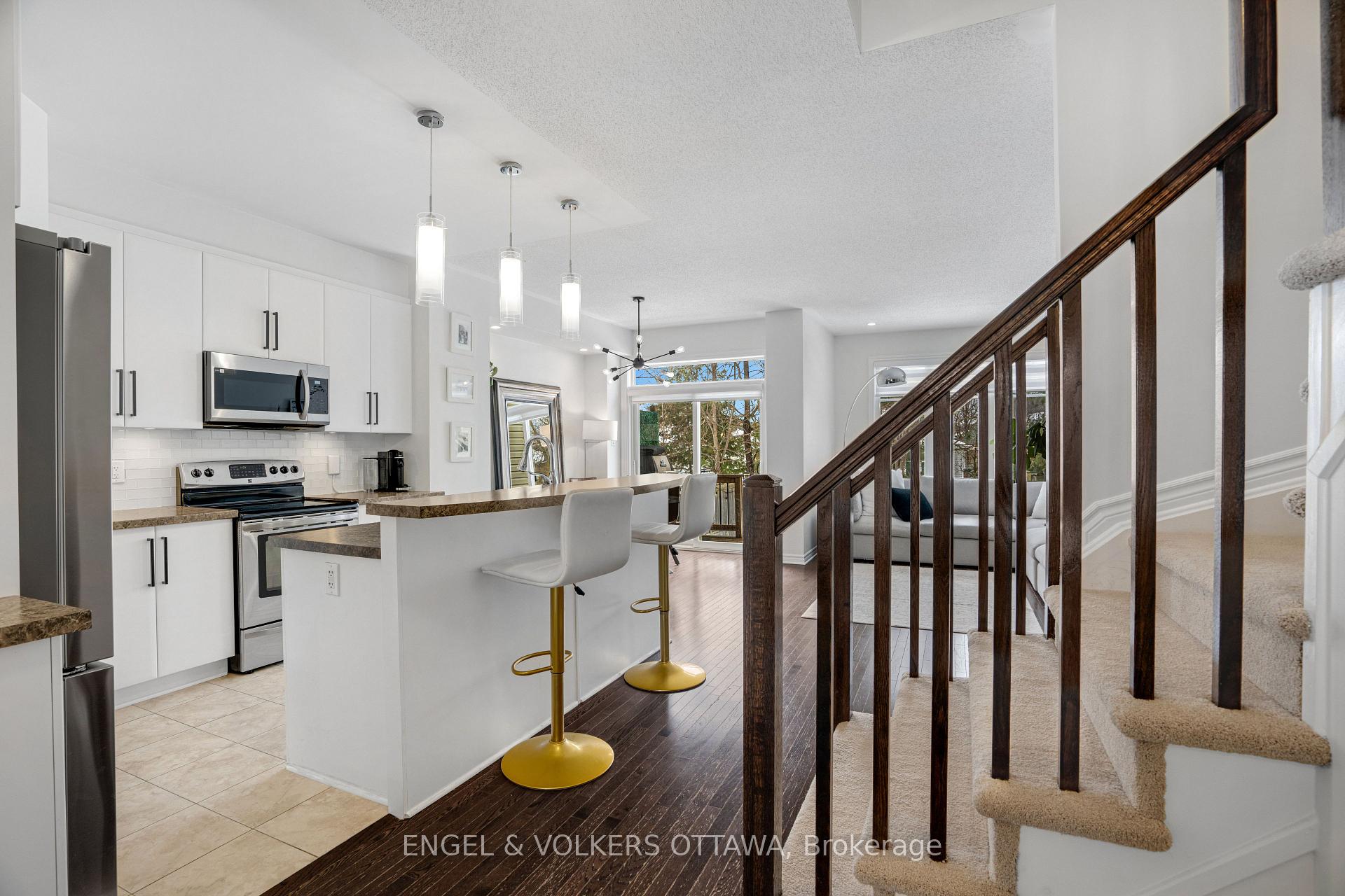 Photo 7 of 260 Meadowlilly Road, Ottawa, Blossom Park/Kemp Park/Findlay Creek — HOMEH
