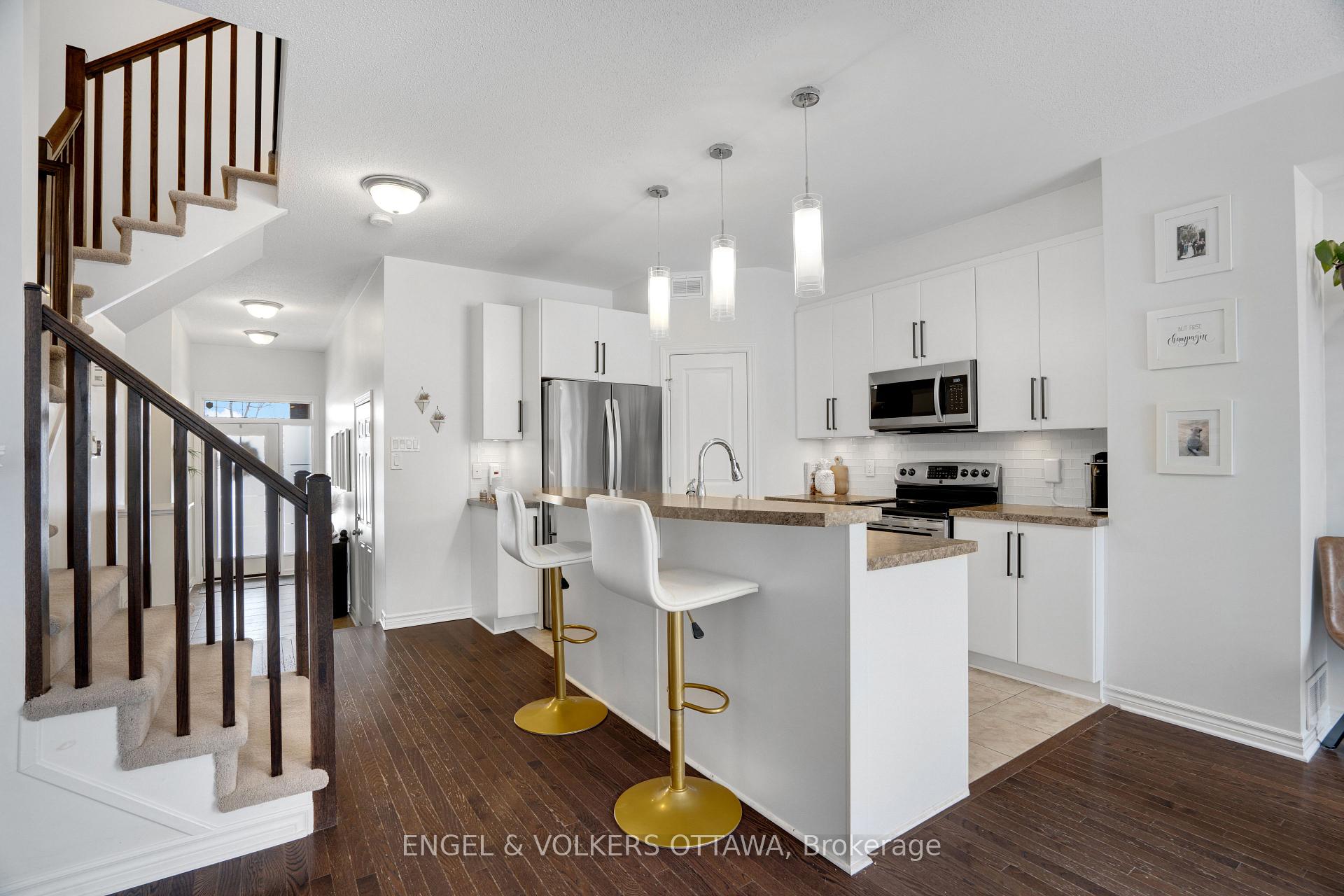 Photo 12 of 260 Meadowlilly Road, Ottawa, Blossom Park/Kemp Park/Findlay Creek — HOMEH