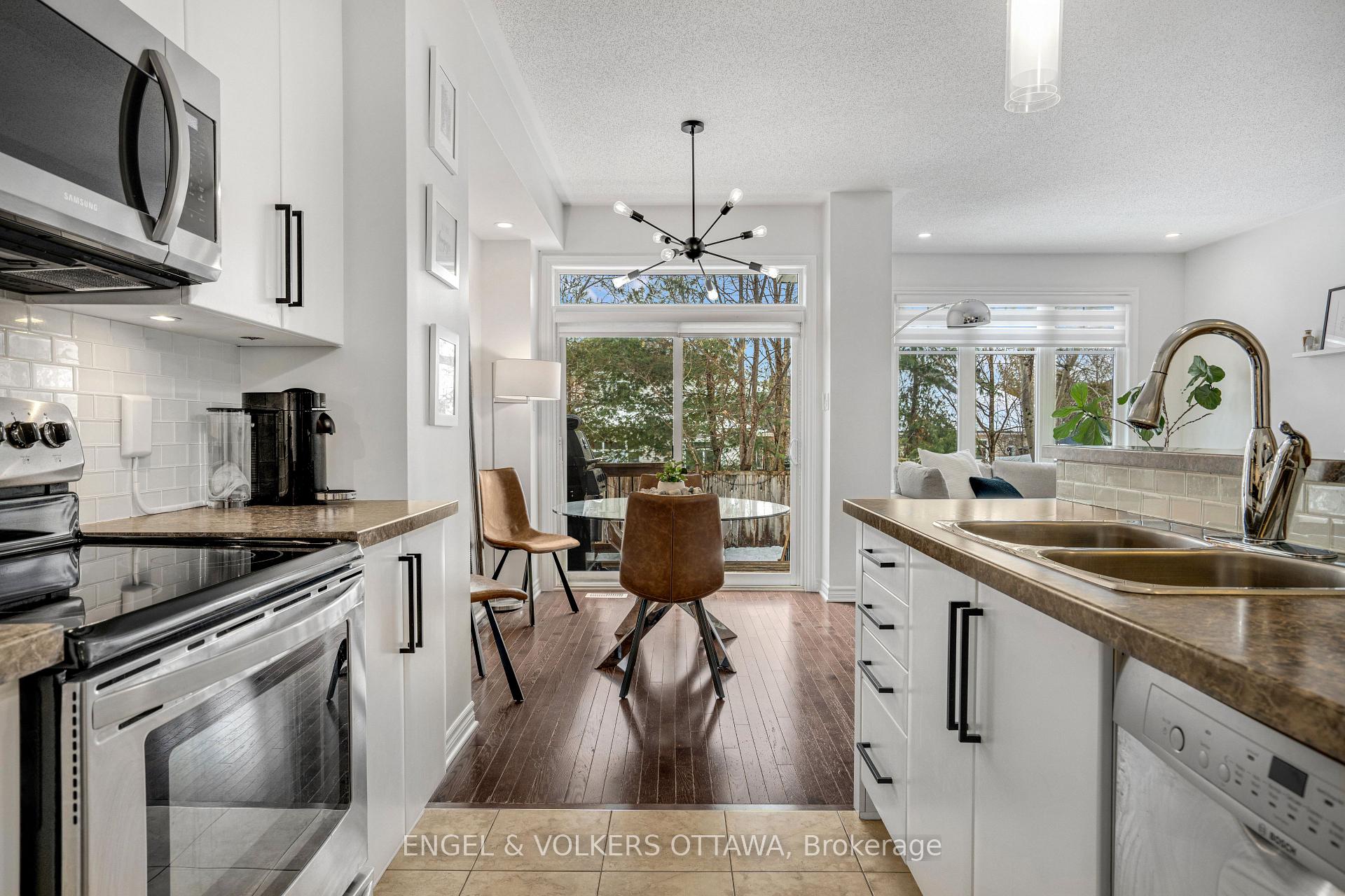 Photo 18 of 260 Meadowlilly Road, Ottawa, Blossom Park/Kemp Park/Findlay Creek — HOMEH