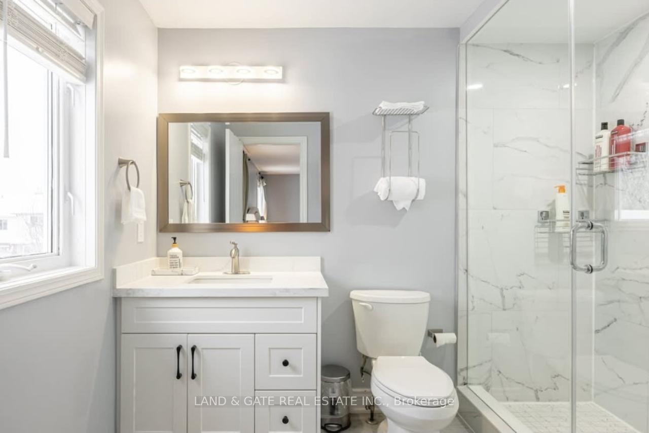 Photo 11 of 1840 Dalhousie Crescent, Oshawa, Samac — HOMEH