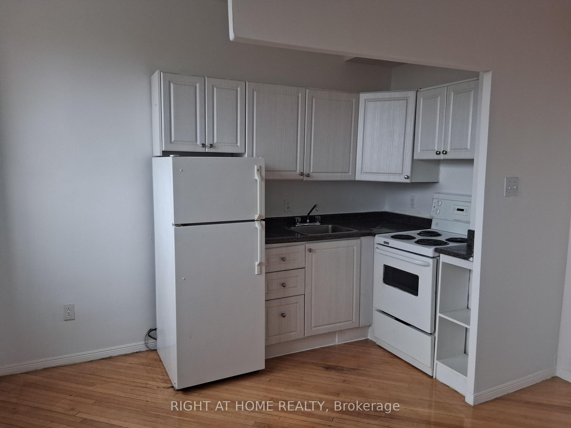 Photo 12 of Unit 1001, 191 St George Street, Toronto, The Annex — HOMEH