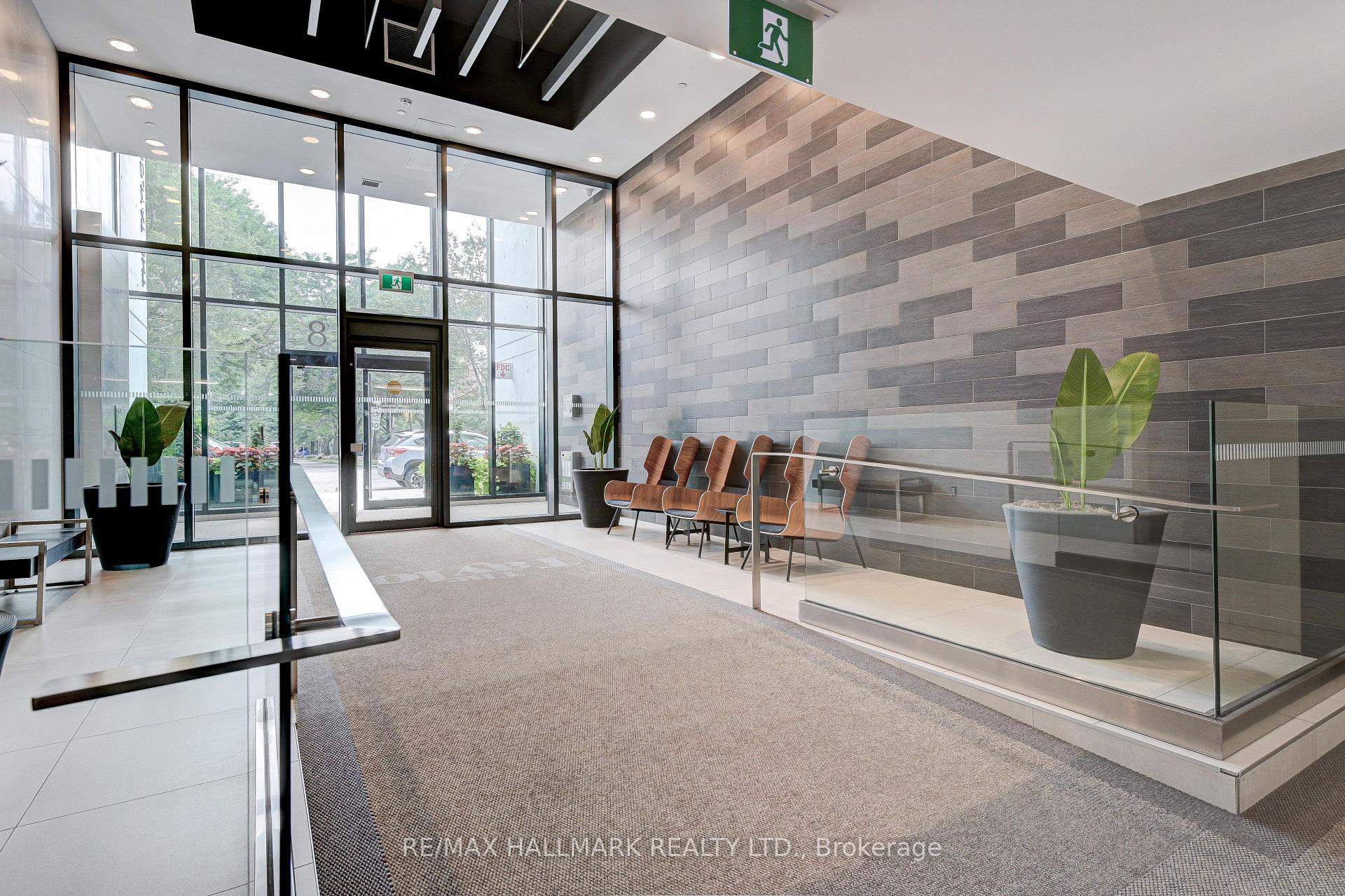 Front of Unit 813, 1238 Dundas Street E